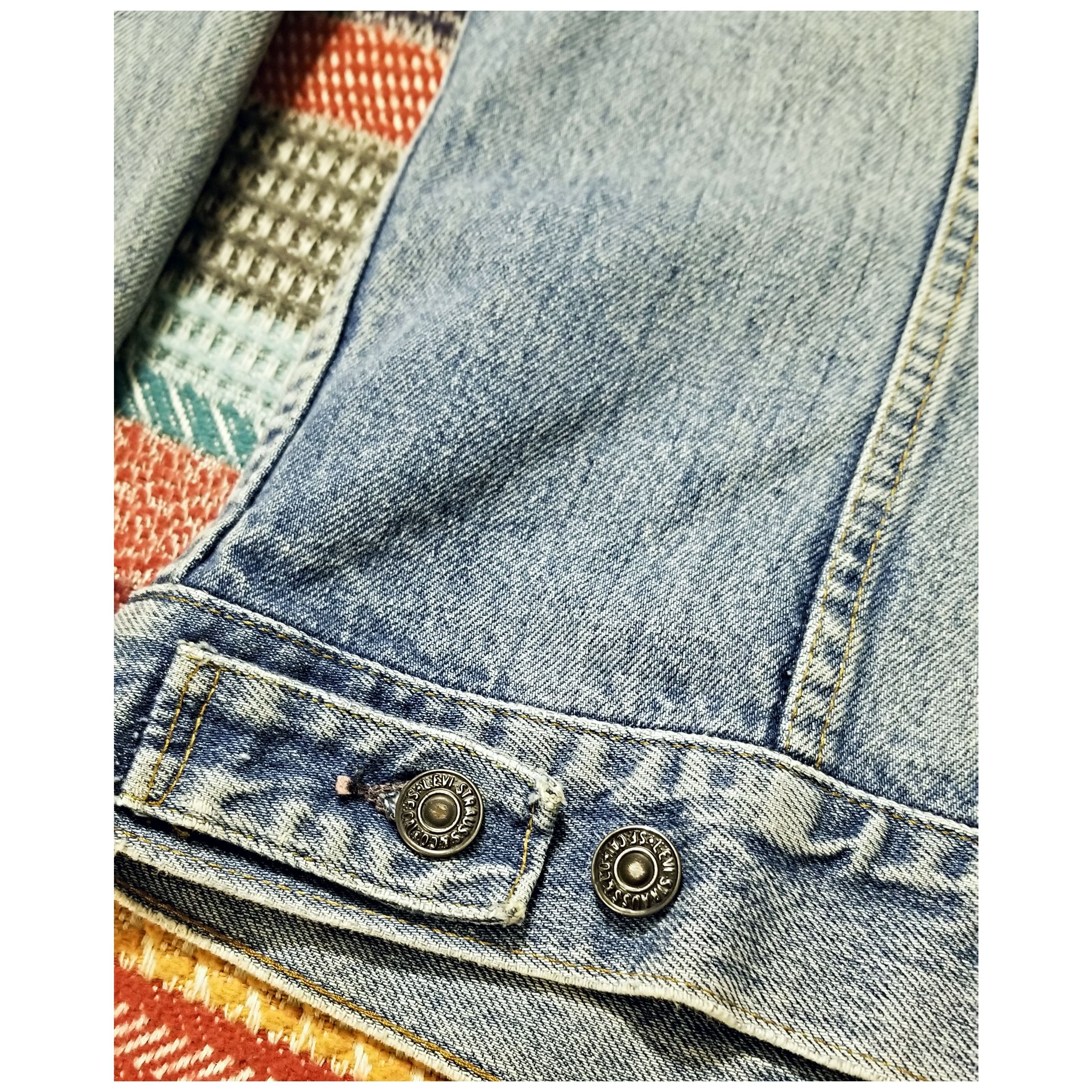 Levi's VTG. LEVI'S DISTRESSED/ REPAIRED TRUCKER JACKET- SIZE LRG Size US L / EU 52-54 / 3 - 10 Thumbnail
