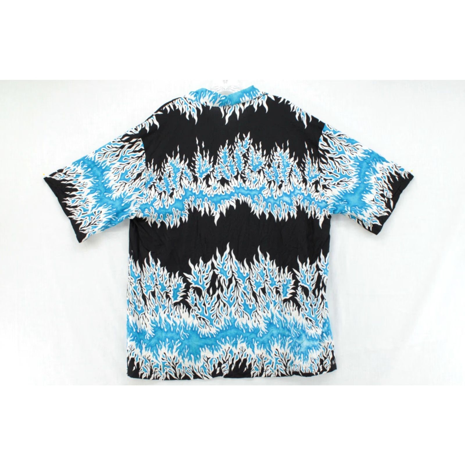 Vintage VINTAGE Pear Bay Camp Shirt Men's Large Hawaiian Blue Fire Short Sleeve 100% Rayon Size US L / EU 52-54 / 3 - 3 Thumbnail