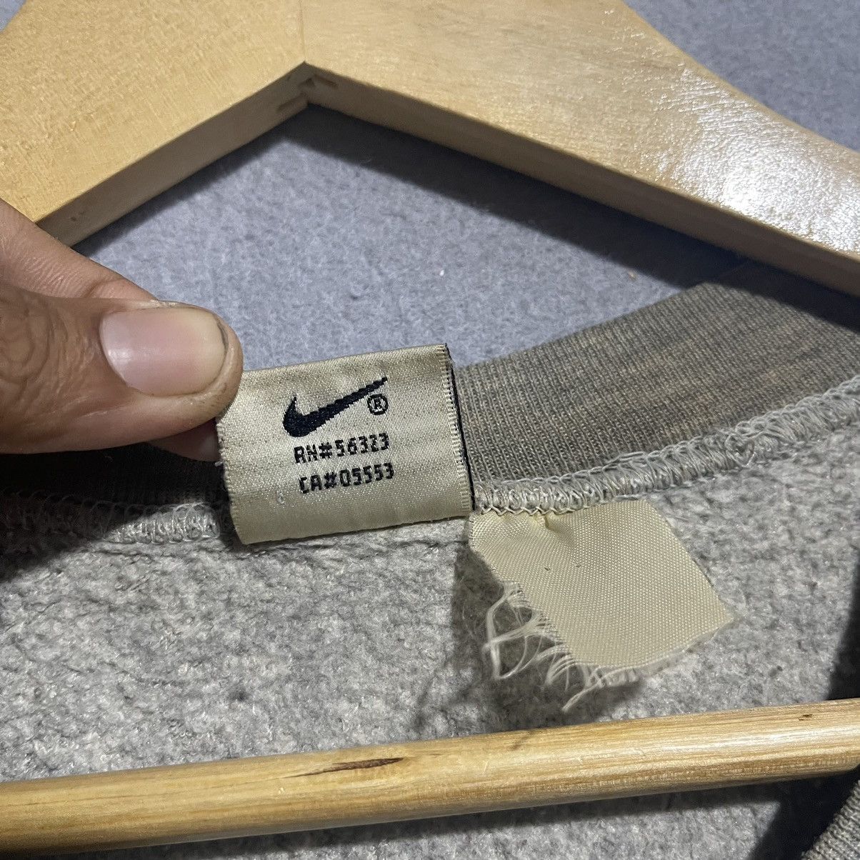 Nike 1990s Nike Swoosh Crewneck Sweatshirt Grey Size US L / EU 52-54 / 3 - 8 Thumbnail