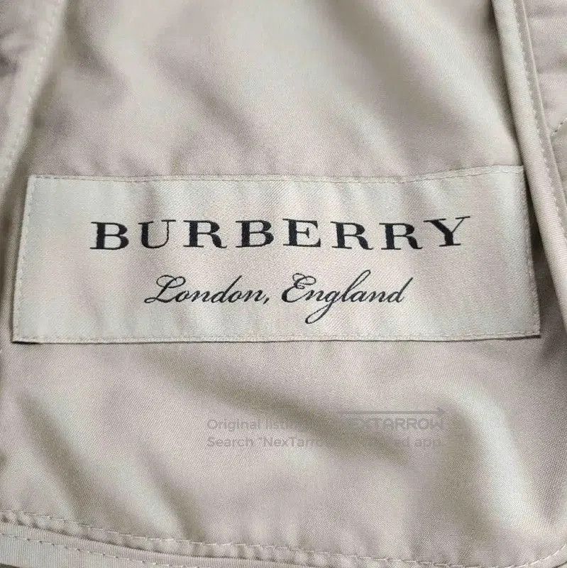 Burberry Burberry Quilted Beige Polyester Women's Jacket. Size M / US 6-8 / IT 42-44 - 3 Thumbnail
