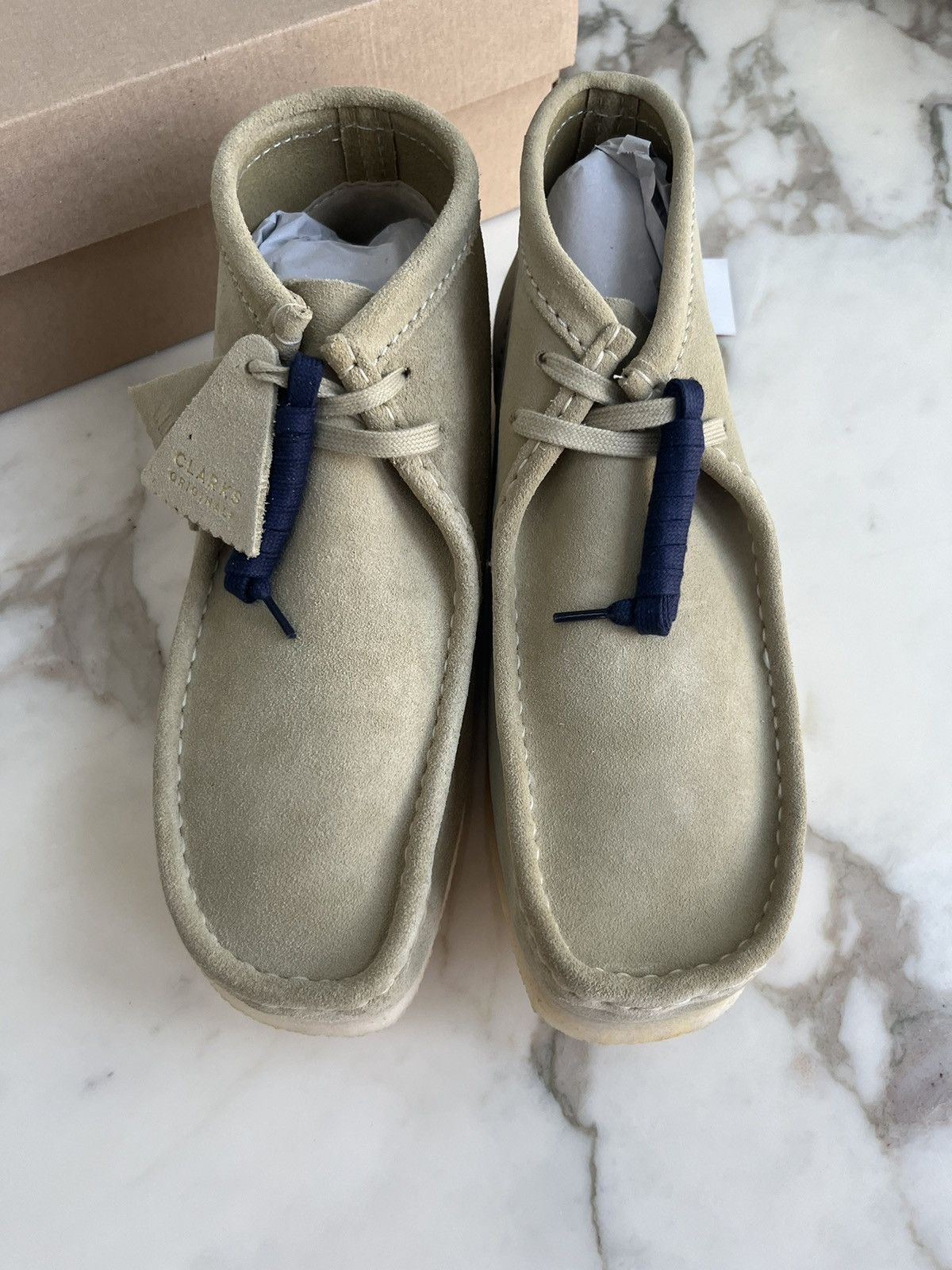 Clarks Clark’s Wallabee Boot Maple Suede size 10.5 DS Size US 10.5 / EU 43-44 - 2 Thumbnail