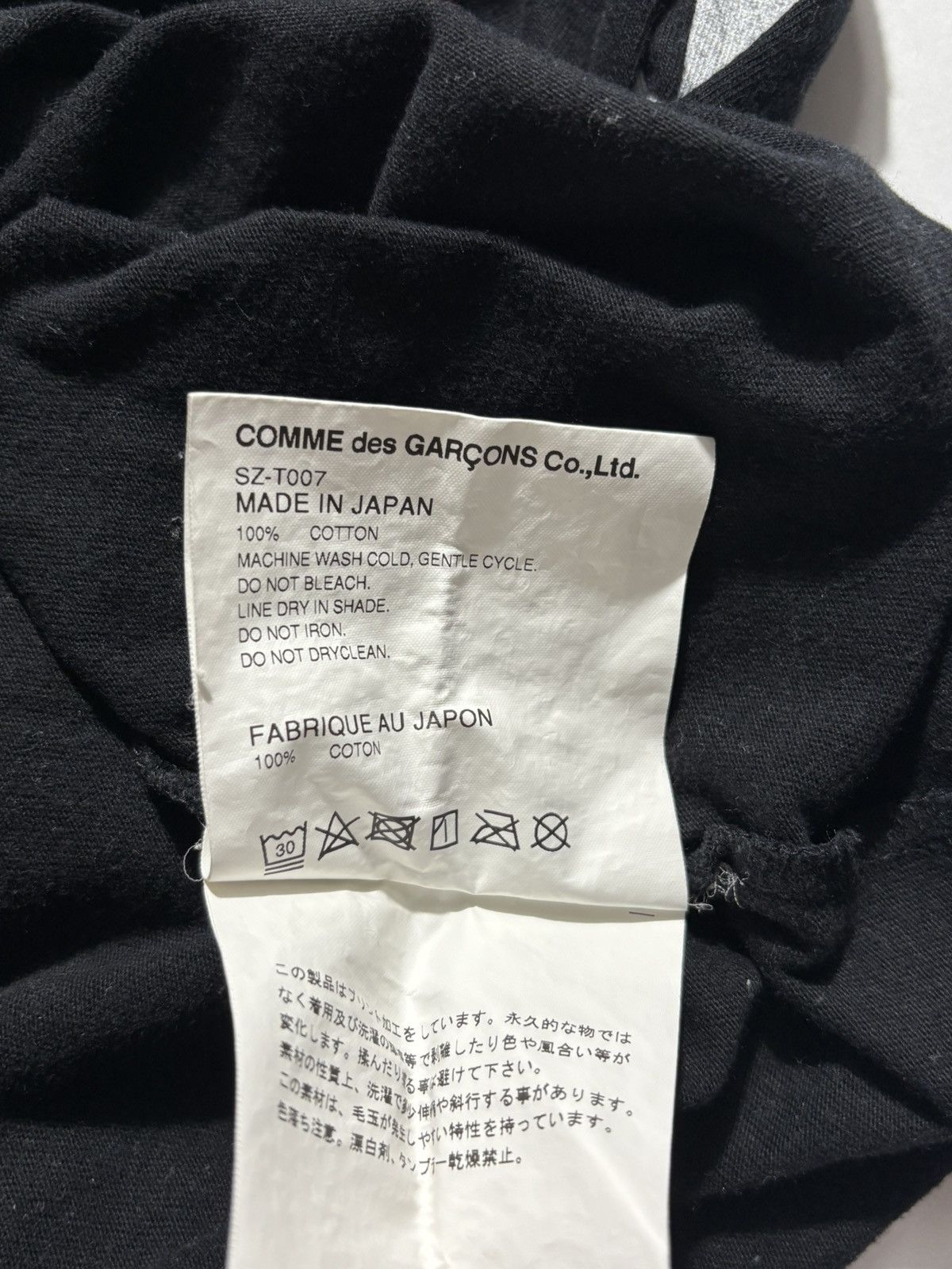 Comme des Garcons COMME DES GARCONS CDG SLEEVE PRINT LOGO L/S Size US L / EU 52-54 / 3 - 6 Thumbnail