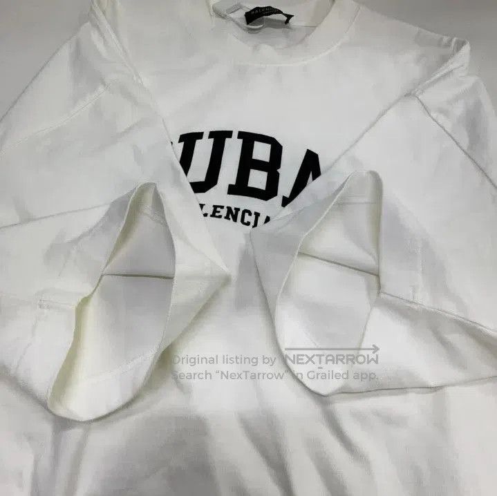 Balenciaga Balenciaga Dubai Logo Print Short Sleeve T. Size US L / EU 52-54 / 3 - 9 Thumbnail
