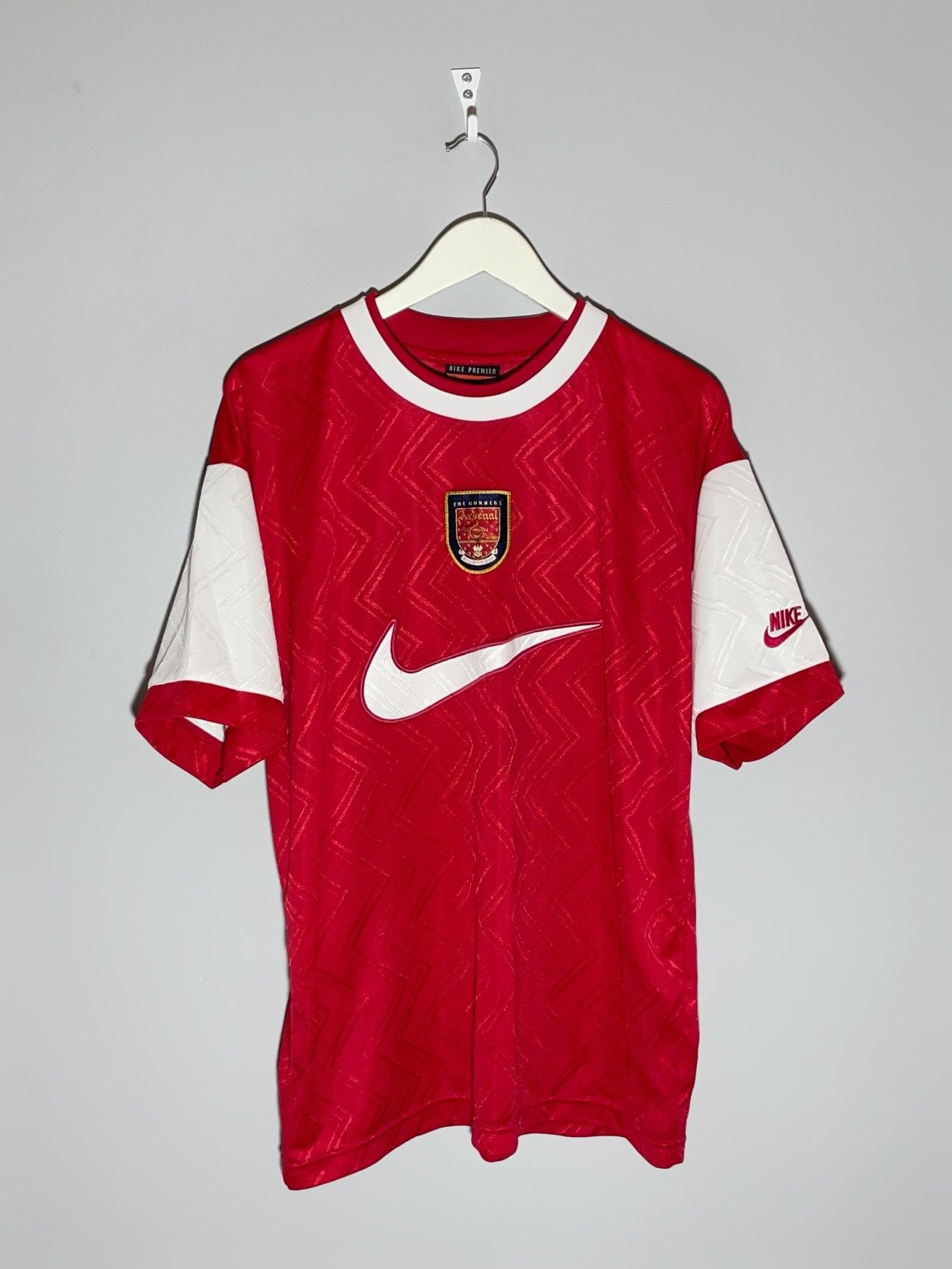 Nike × Vintage Arsenal FC Nike Vintage 90’s Centre Logo Football Shirt Size US XL / EU 56 / 4 - 1 Thumbnail