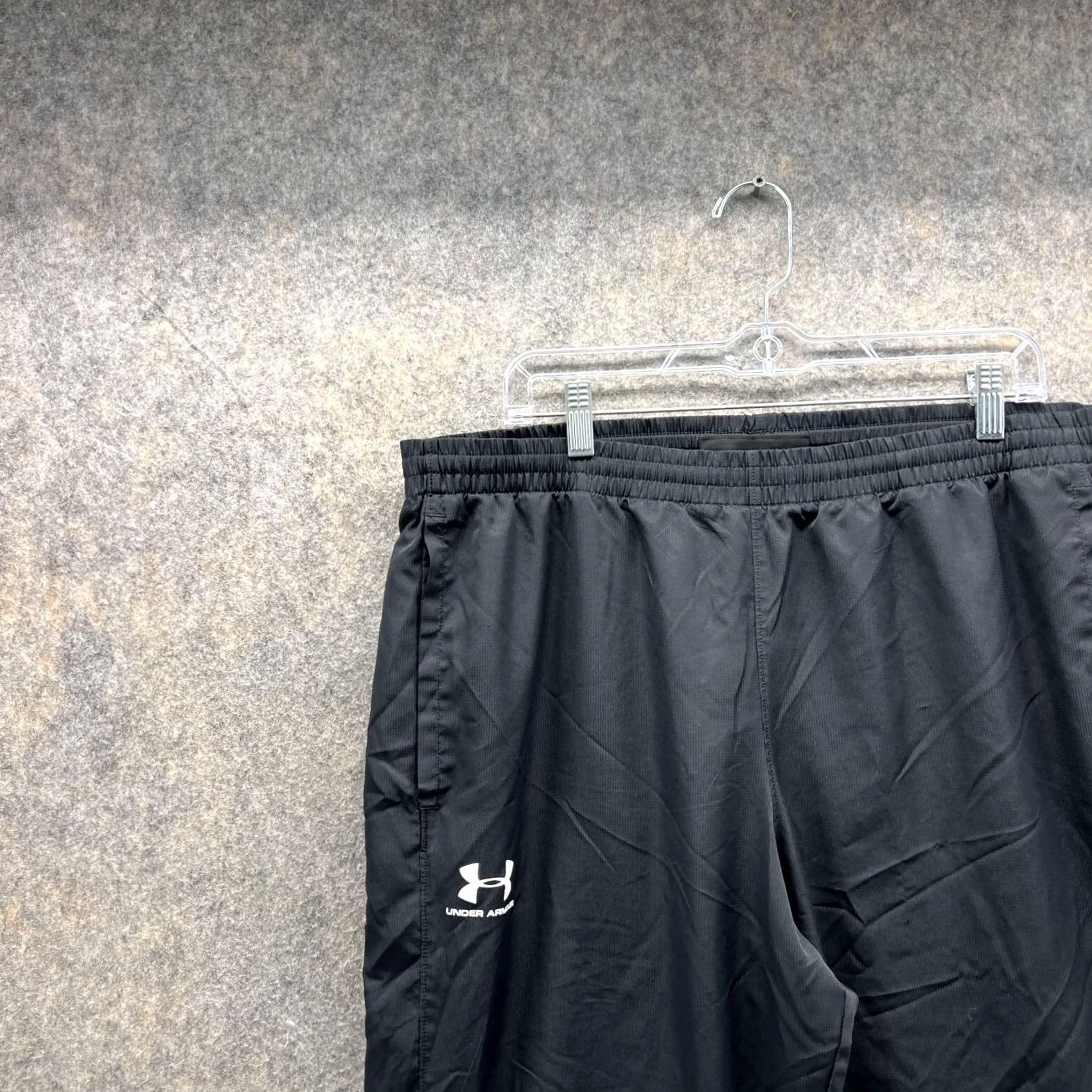 Under Armour Under Armour Sweatpants Men XL Black Athletic Training Loose Tapered Adjustable Pockets Sweatpants Regular Fit Pants Size US 36 / EU 52 - 3 Thumbnail
