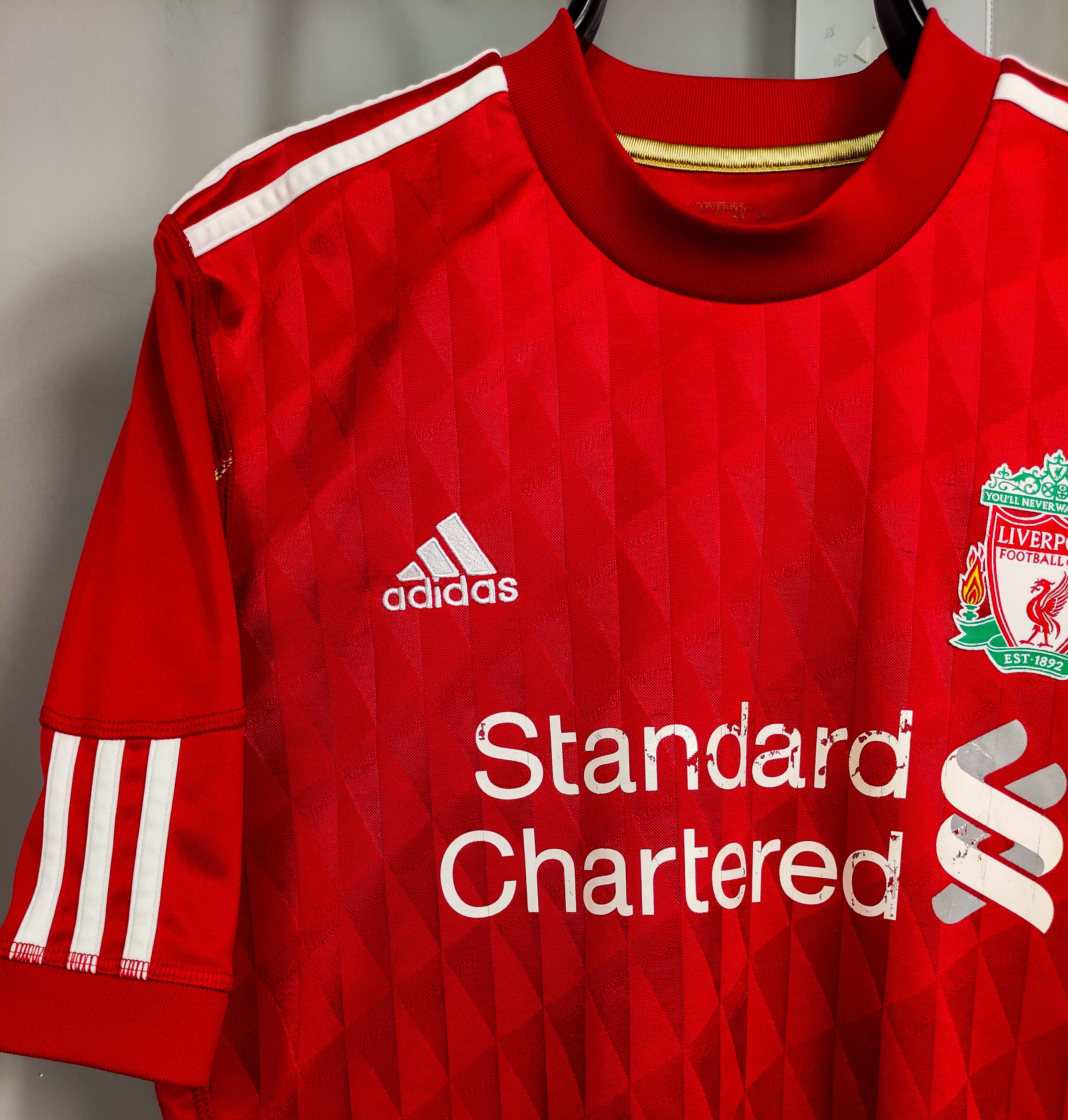 Adidas Raul Meireles #4 Liverpool FC 2010 2011 2012 Adidas Home M Size US M / EU 48-50 / 2 - 10 Thumbnail