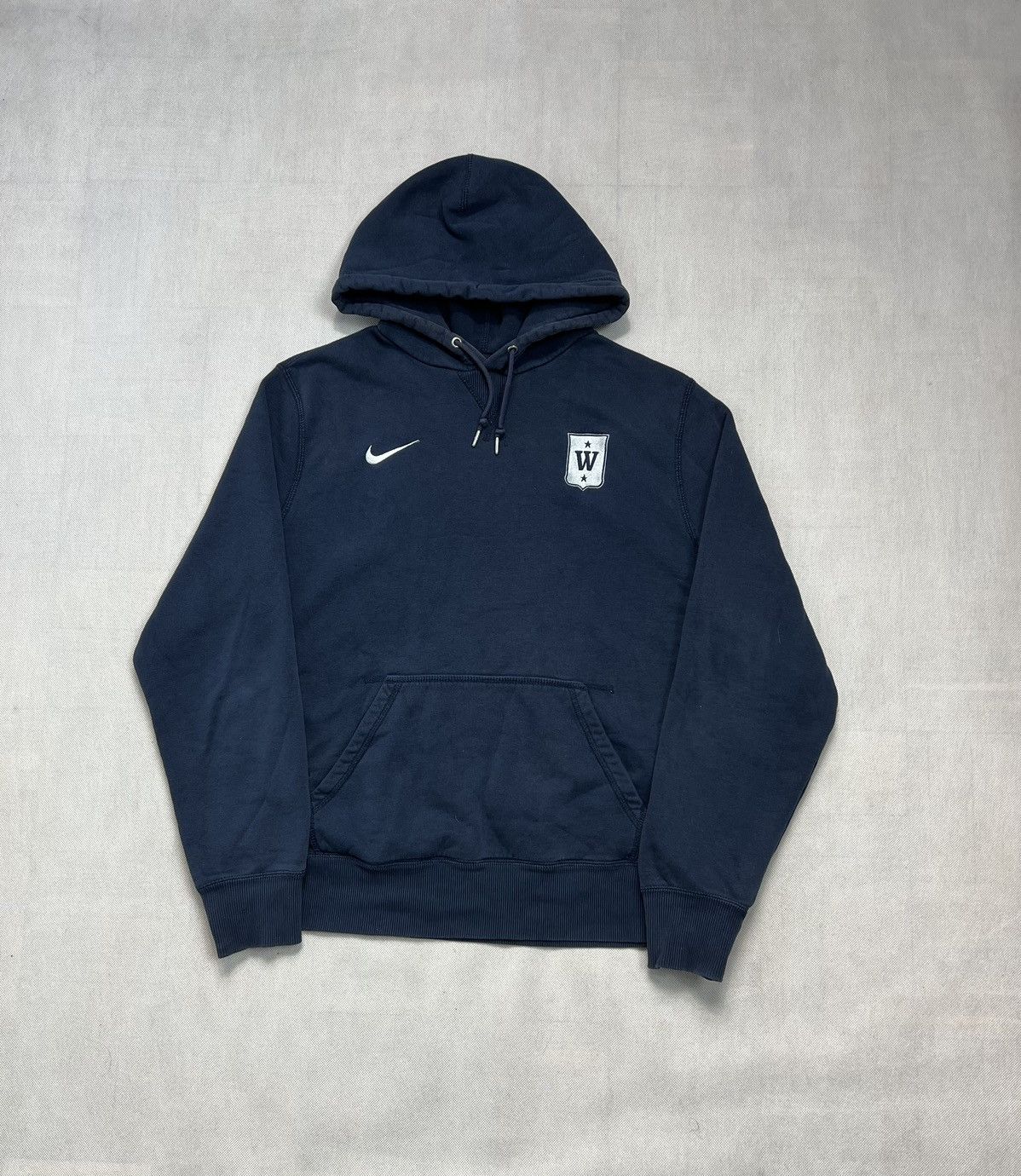 Nike Hoodie Nike small logo y2k Size US L / EU 52-54 / 3 - 1 Thumbnail