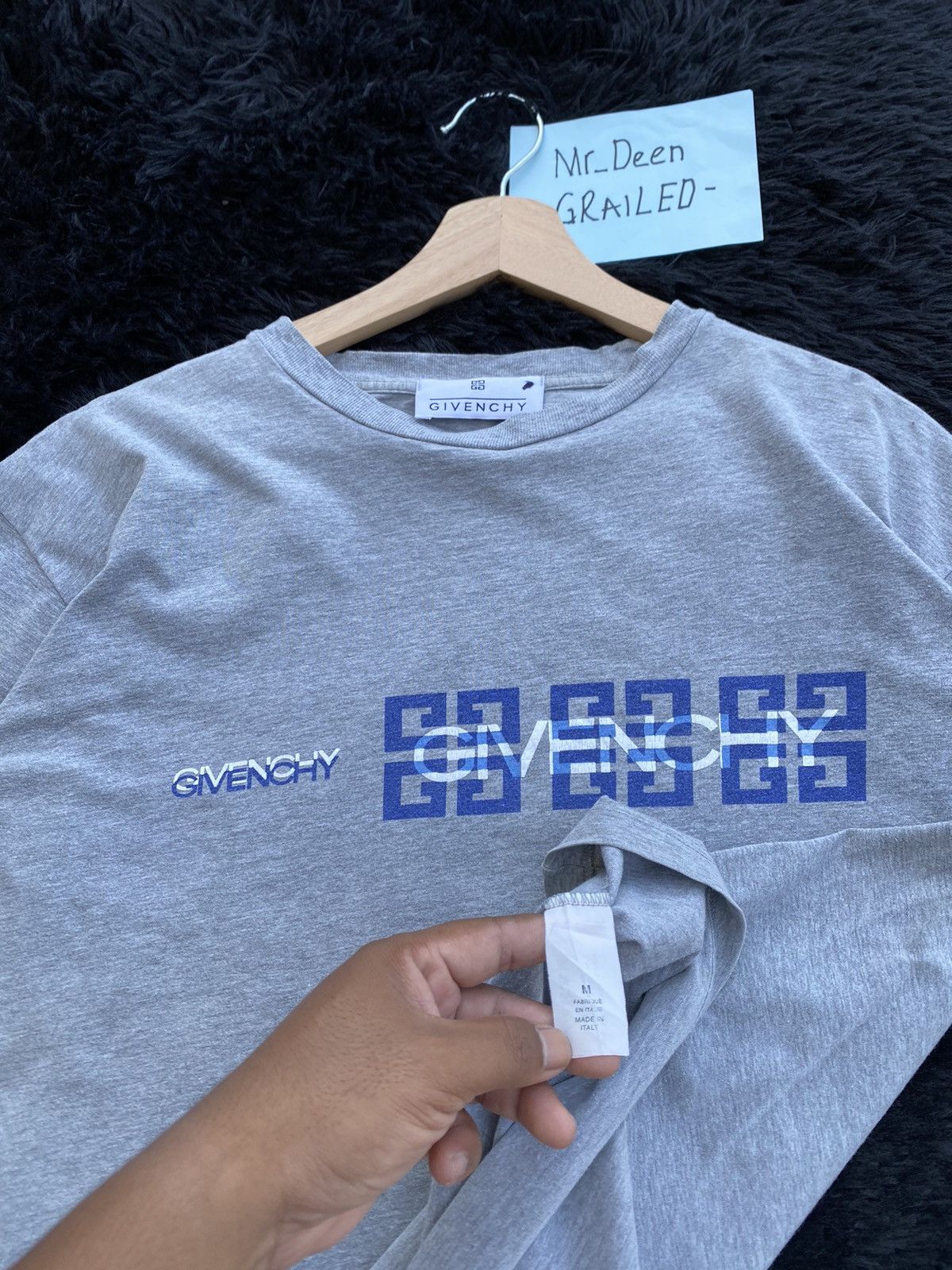 Givenchy Rare Vintage Givenchy Spellout Tshirt Size US L / EU 52-54 / 3 - 10 Thumbnail