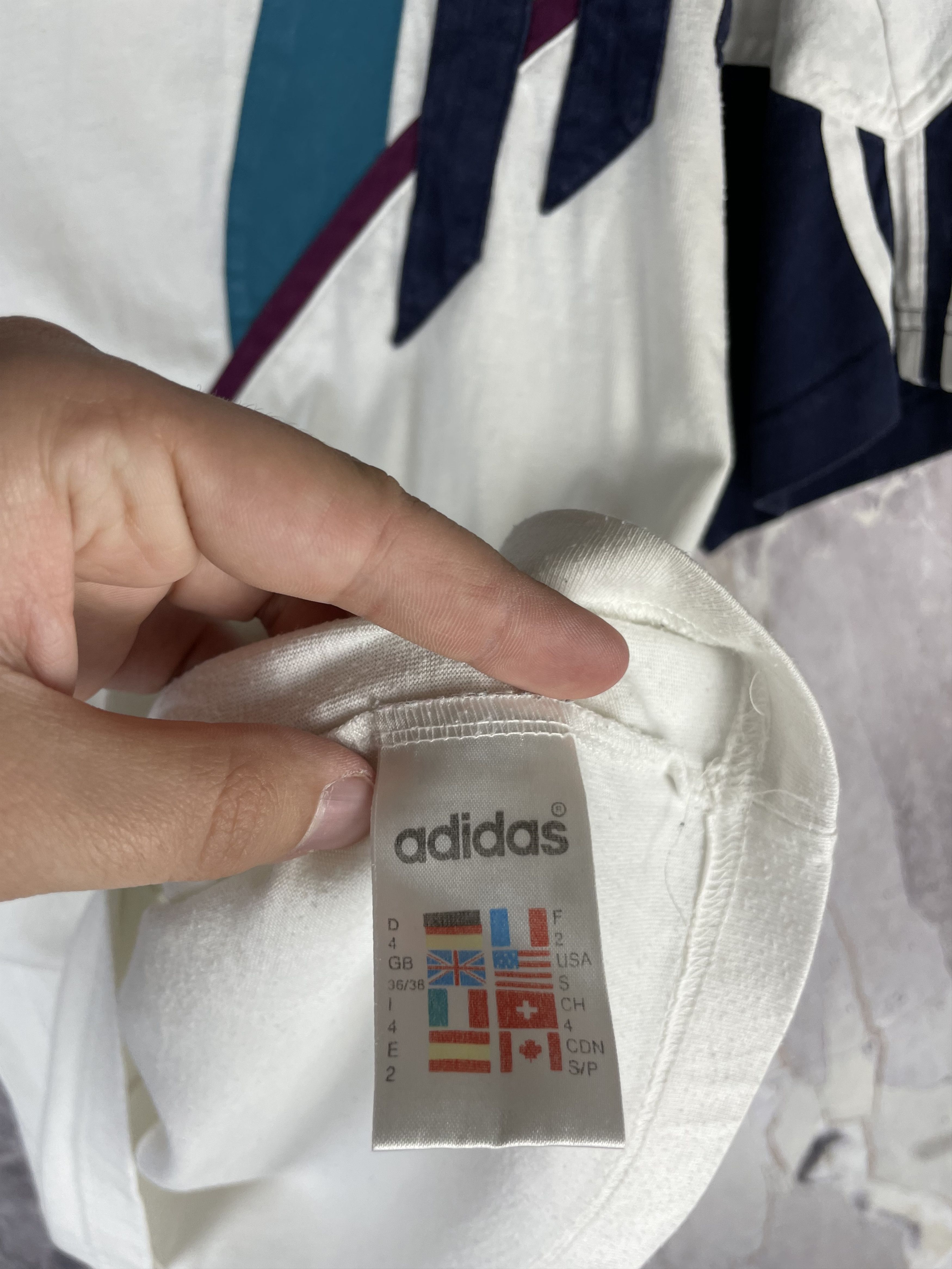 Adidas Vintage Adidas Tee 90s Size US S / EU 44-46 / 1 - 7 Thumbnail