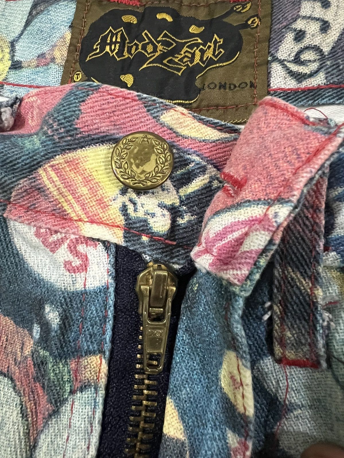 POP MAGAZINE × Vintage Vintage 1980s MODZART London Overprinted Flare Hem Jeans Size US 26 / EU 42 - 10 Thumbnail