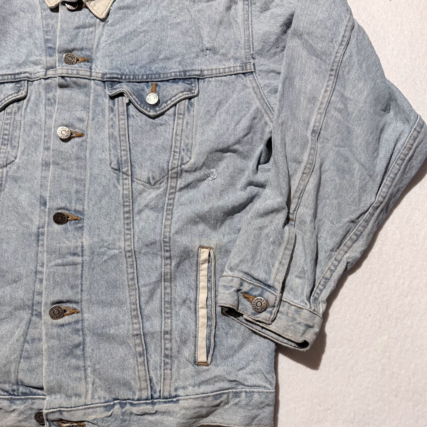 Vintage VINTAGE Arizona Jeans Co Trucker Jacket Blue Light Wash Denim USA Made - Medium Size US 31 - 5 Thumbnail