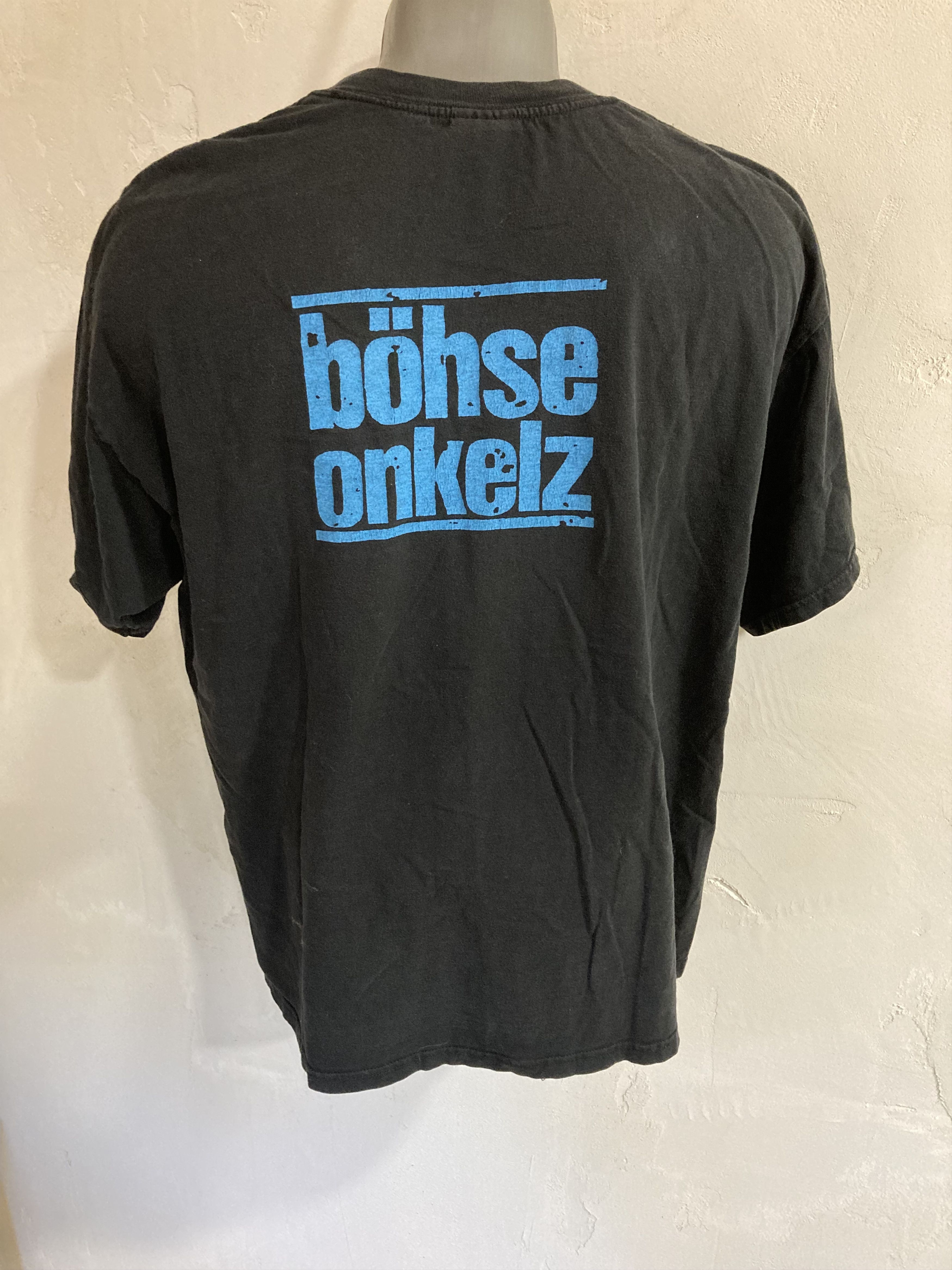 Band Tees Vtg Bohse Onkelz Es Ist Soweit Album Cover T-Shirt Size US XL / EU 56 / 4 - 2 Thumbnail