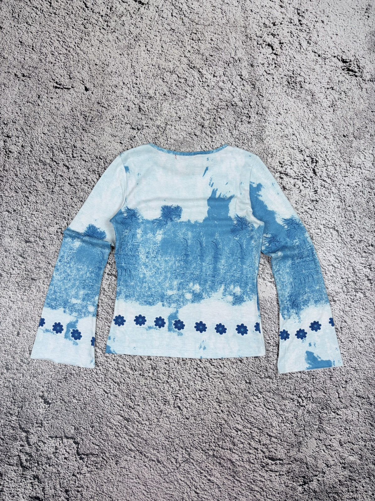 Japanese Brand Vintage Y2K Blue Tie Dye Rhinestone Flare Longsleeve Tee Size M / US 6-8 / IT 42-44 - 6 Thumbnail