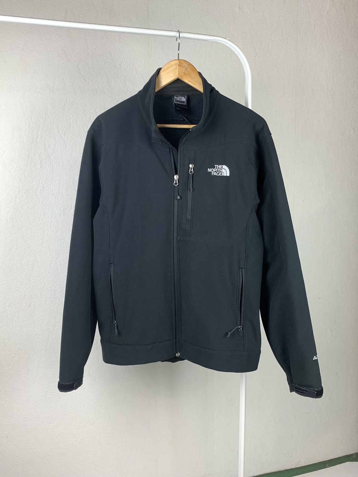 The North Face The North Face Apex Jacket Softshell Waterproof Jacket M sz Size US M / EU 48-50 / 2 - 1 Thumbnail