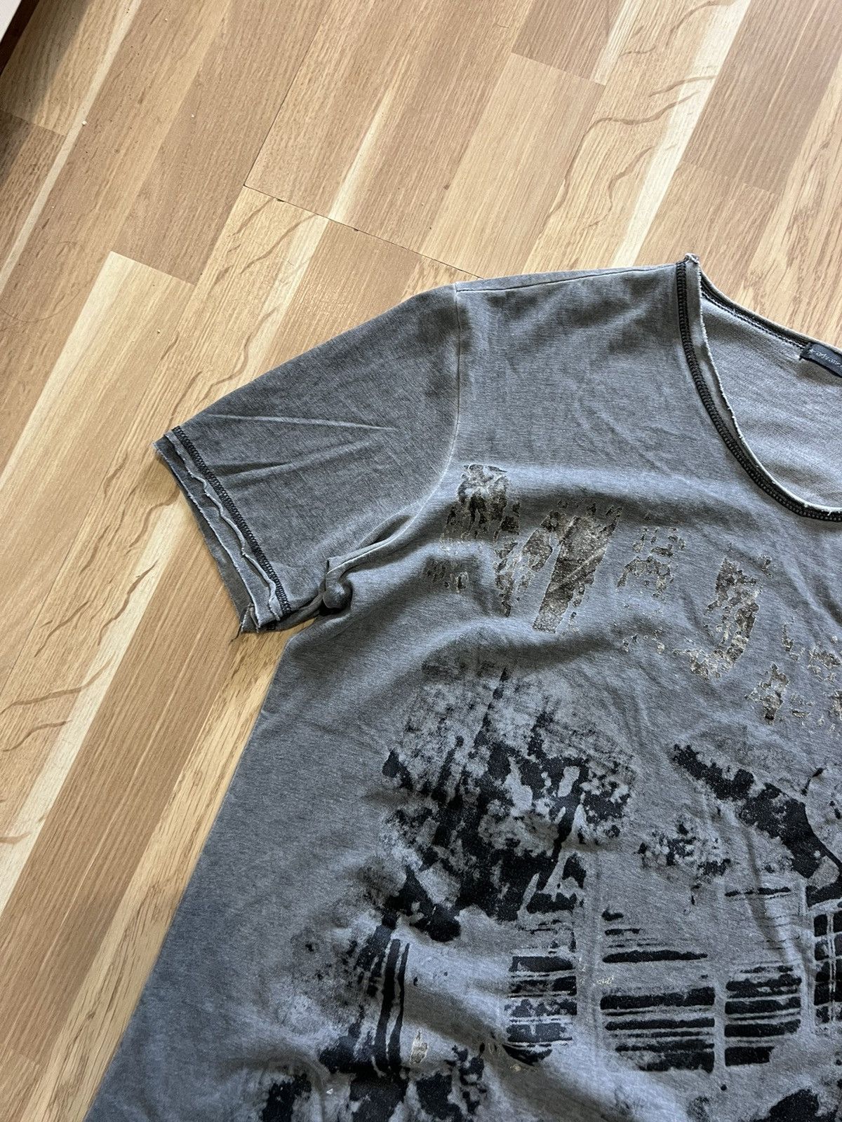 Vintage Affliction grunge tee shirt y2k skater emo goth cybery2k Size US M / EU 48-50 / 2 - 6 Thumbnail