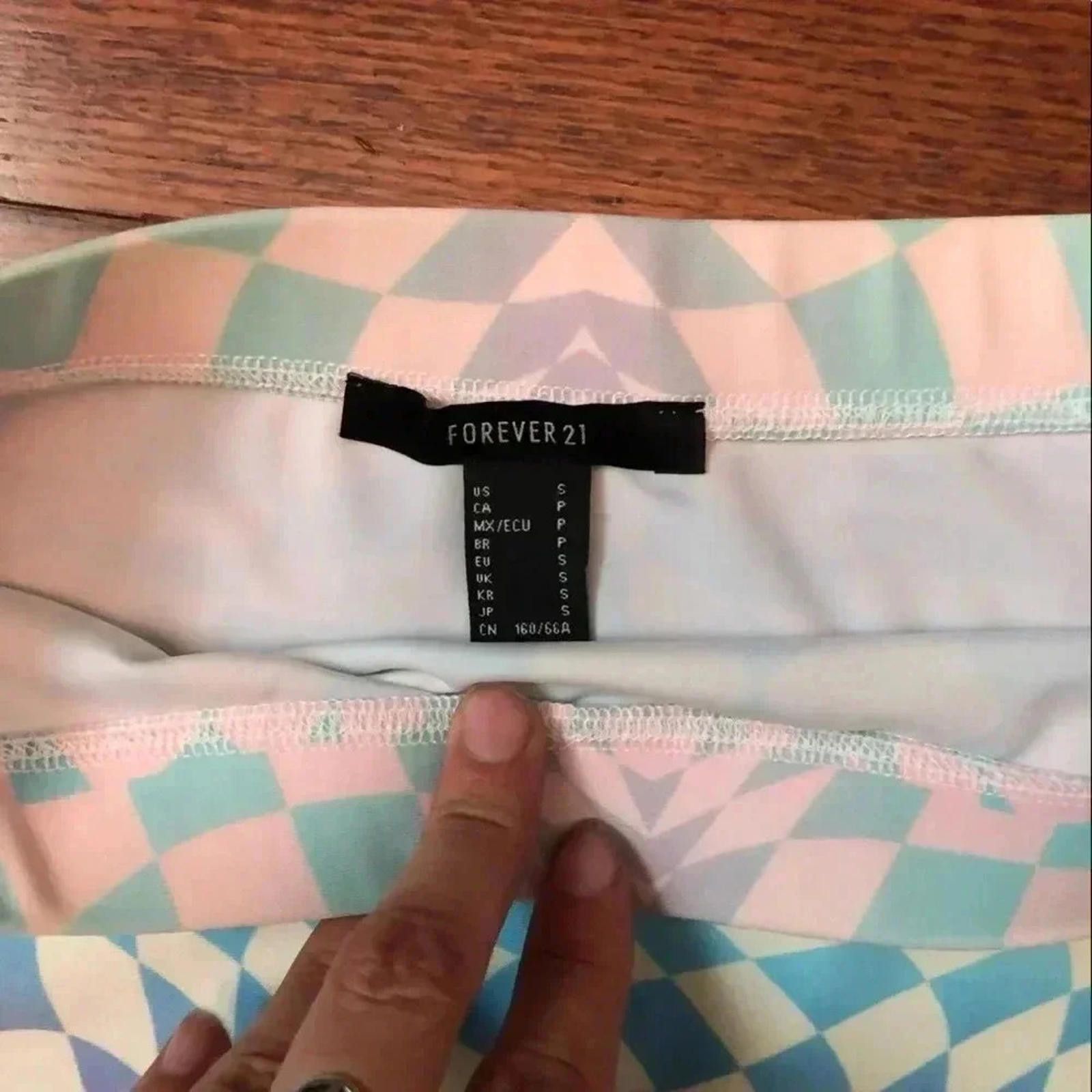 Forever 21 Checkered rave skirt Size 28" / US 6 / IT 42 - 3 Thumbnail