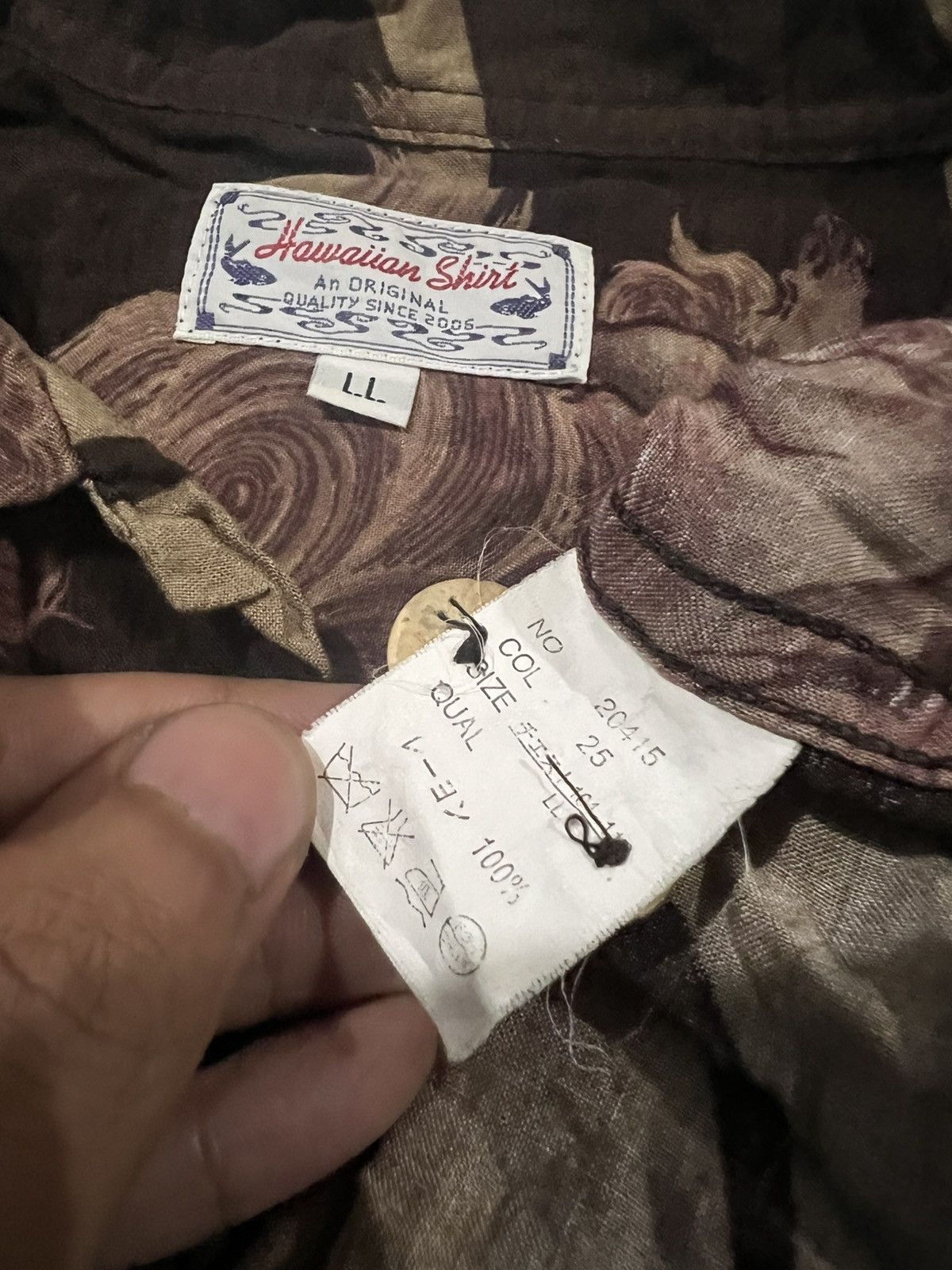 Sun Surf Vintage "Karajishi" Japanese Lion Rayon Hawaiian Shirt Size US L / EU 52-54 / 3 - 6 Thumbnail