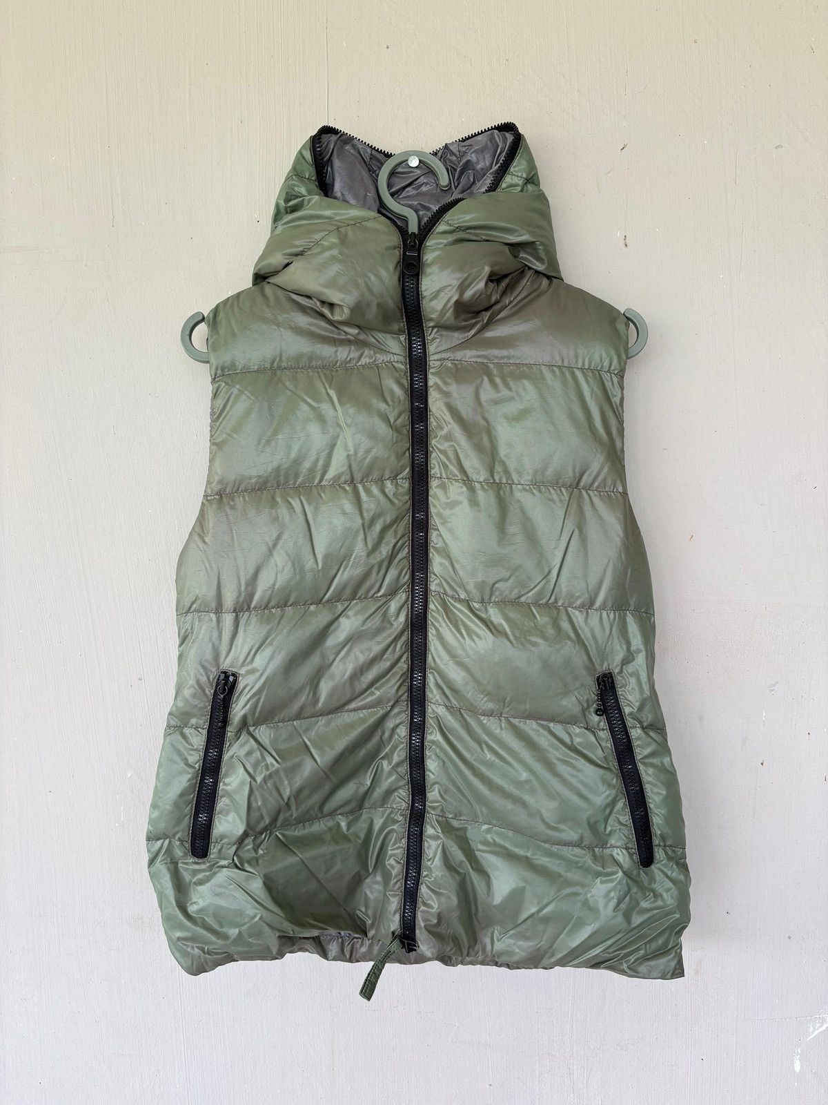 Duvetica Duvetica Hooded Febe Sleeveless Down Vest puffer Vest Design Size US S / EU 44-46 / 1 - 1 Thumbnail