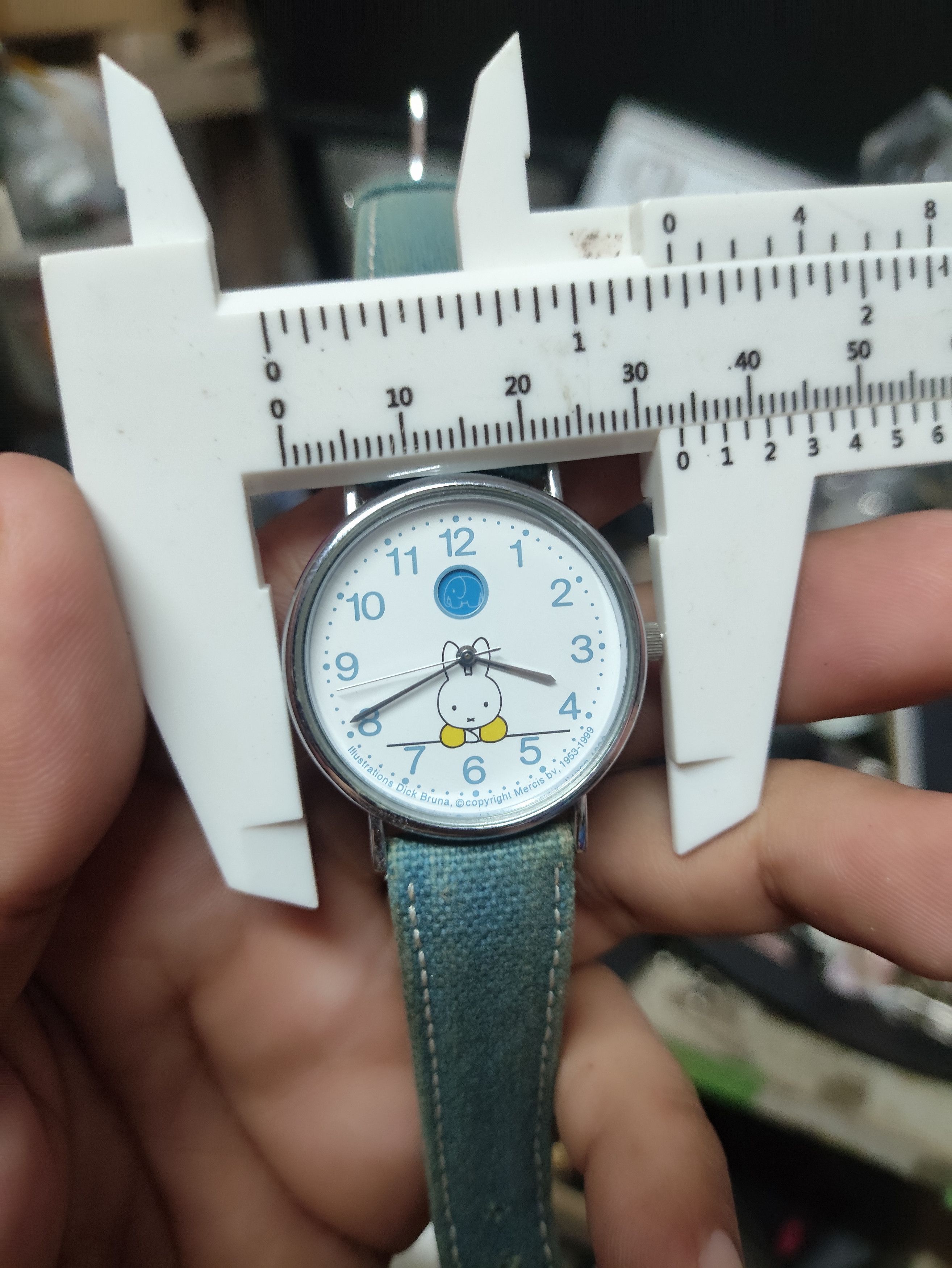 Vintage Vintage Rabbit Cartoon ❌ Movie Watch 90's JAPAN MADE Size ONE SIZE - 2 Thumbnail