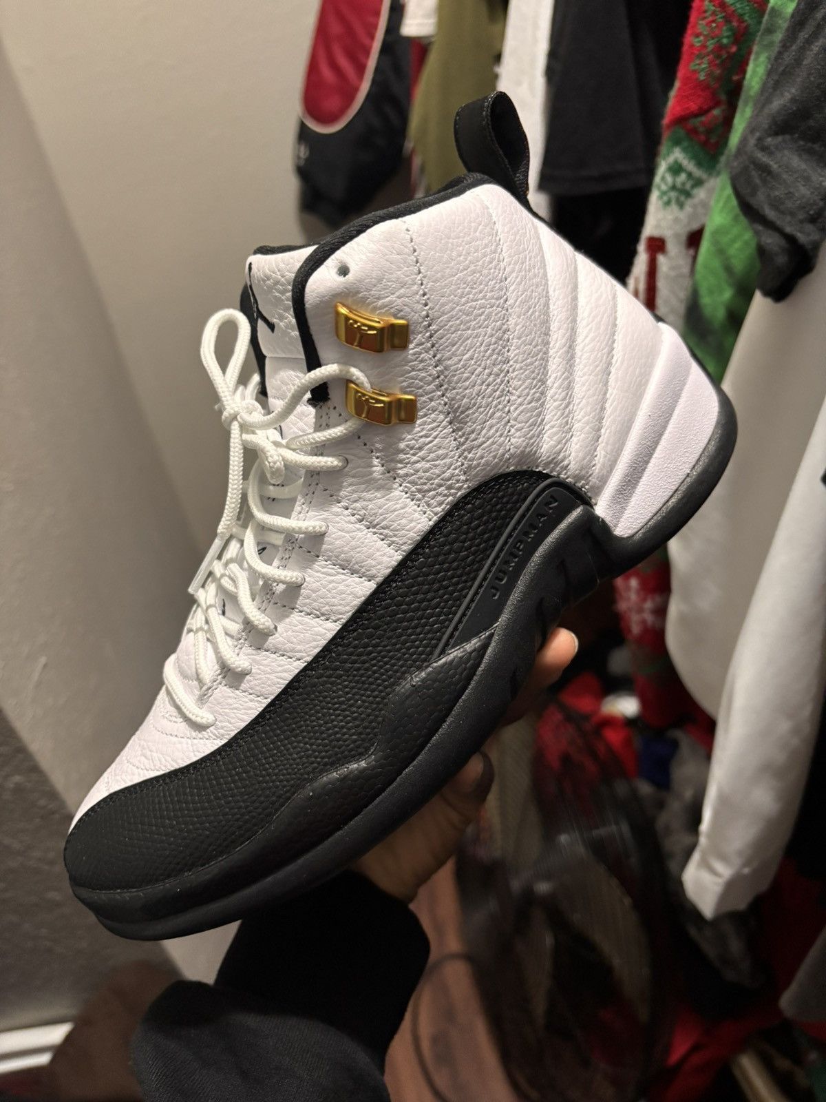 Jordan Brand Jordan 12 Taxi Size US 8 / EU 41 - 6 Thumbnail