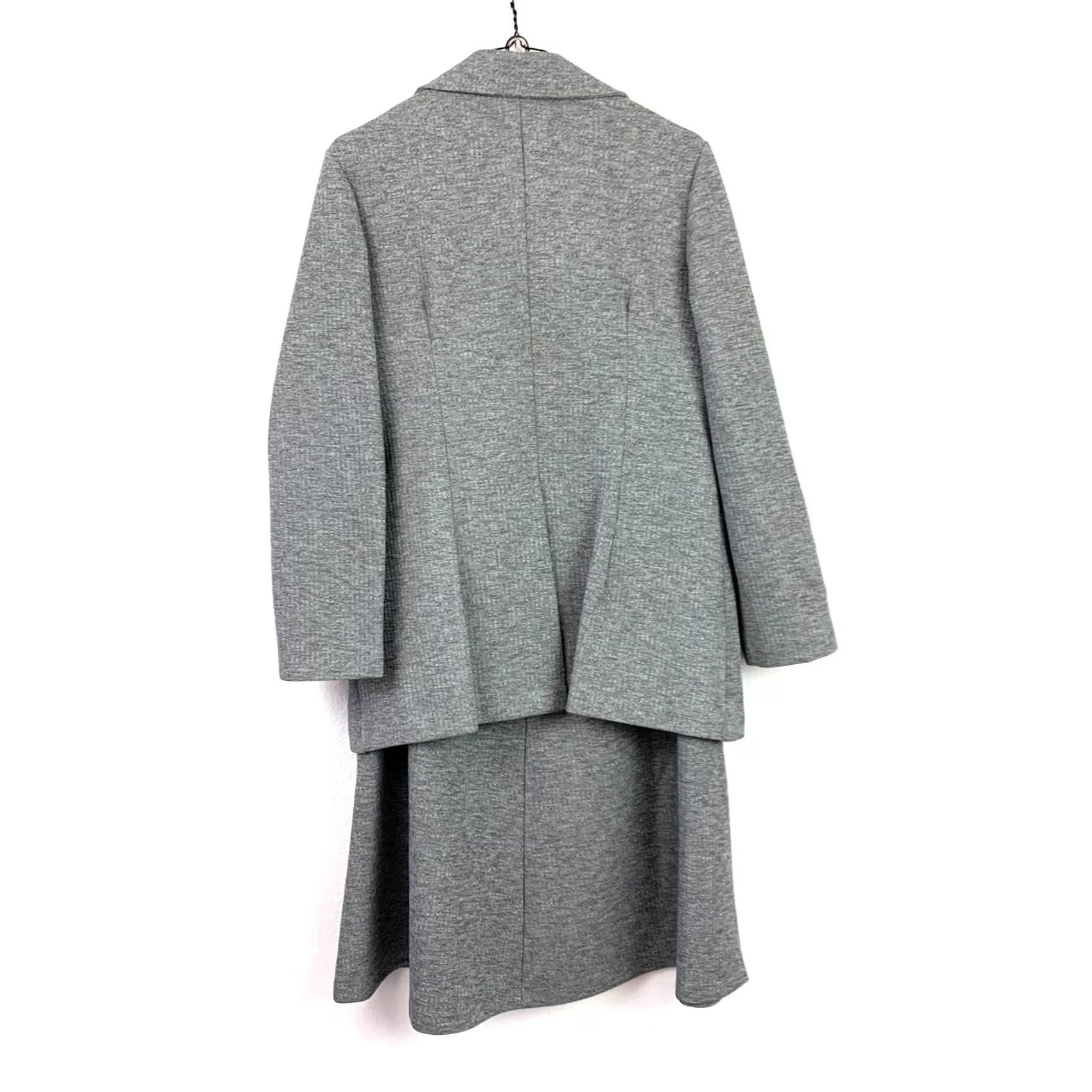 Vintage Vintage Gray Polyester Blazer Skirt Set 15/16 Unbranded Women Outfit/Set 100% Polyester Blazer Skirt Belt Long Sleeve V-Neck Size 36" / US 14 / IT 50 - 5 Thumbnail