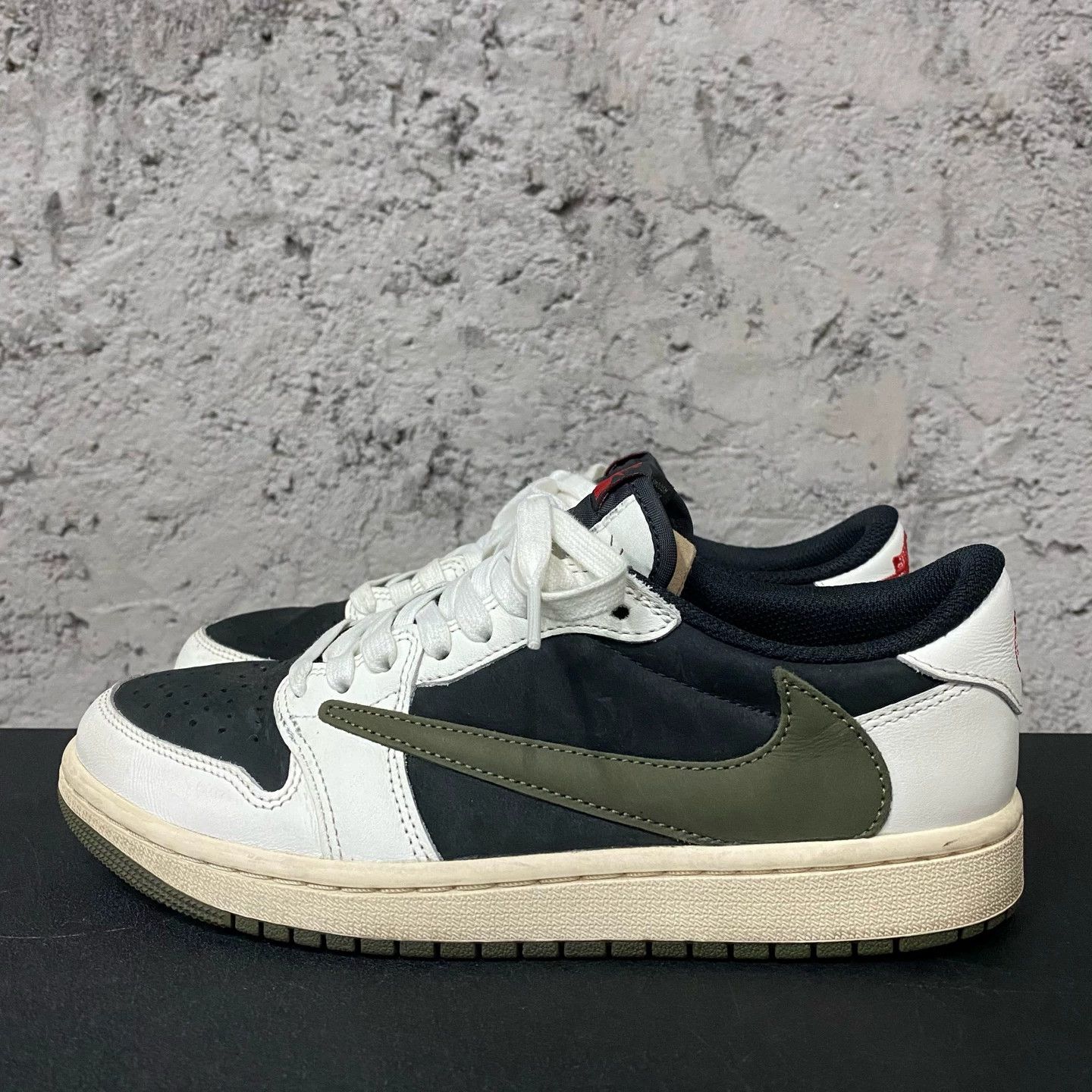 Aje AJ1 Reverse Swoosh Shoes, Size: 39 Size US 9 / IT 39 - 4 Thumbnail