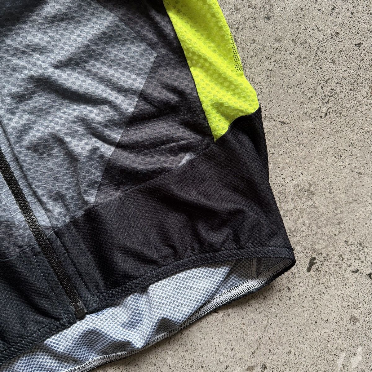 Other Castelli Womens Black Geometric Camo Full Zip Cycling Jersey Size XL / US 12-14 / IT 48-50 - 8 Thumbnail