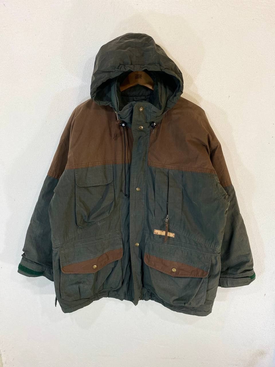 image of Avant Garde x Jack Wolfskins Vintage Jack Wolfskins Jacket Nice Design in Green Brown (Size XL)