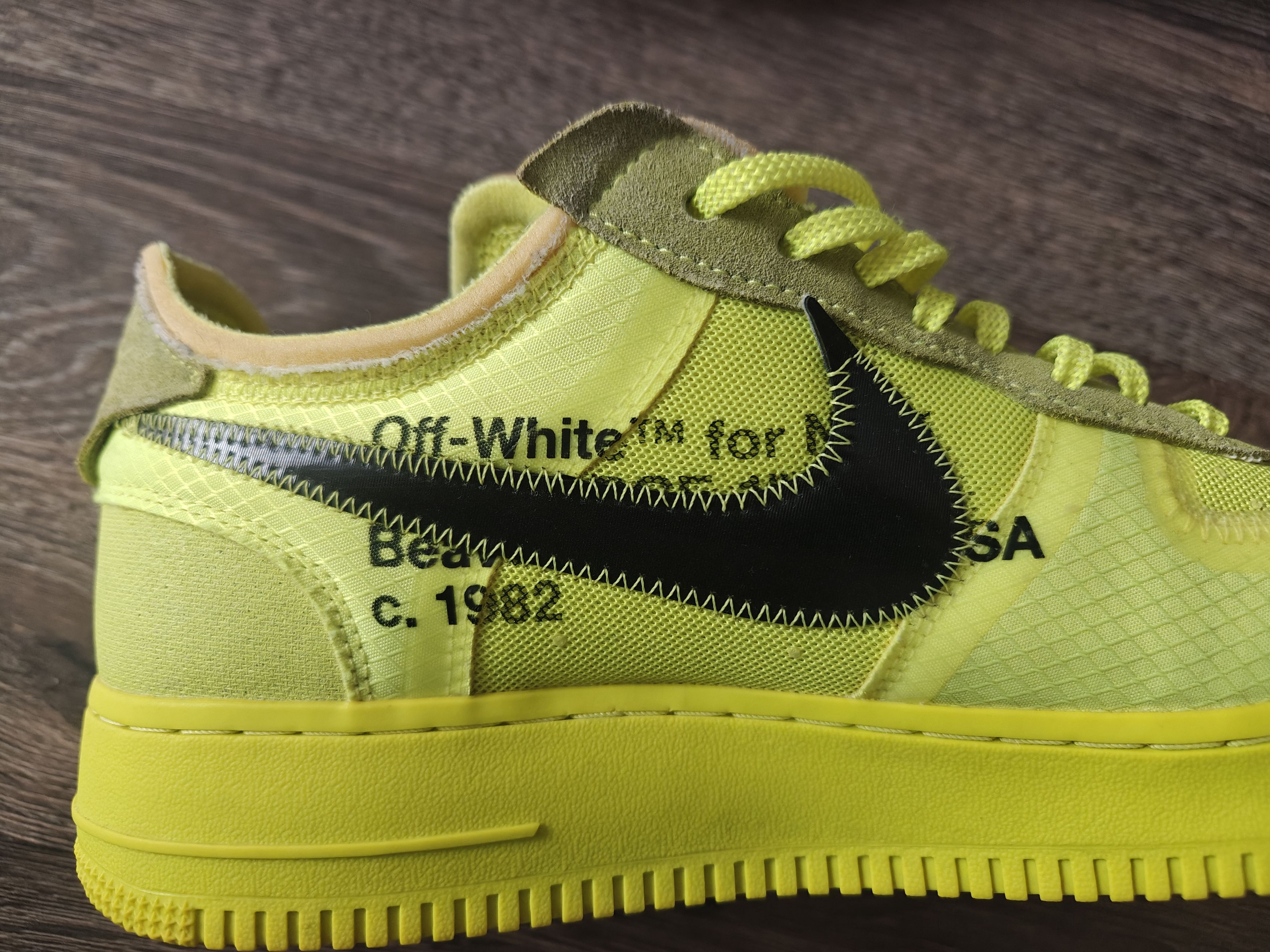 Nike × Off-White Nike x Off White Air Force 1 Volt Size US 11.5 / EU 44-45 - 12 Thumbnail