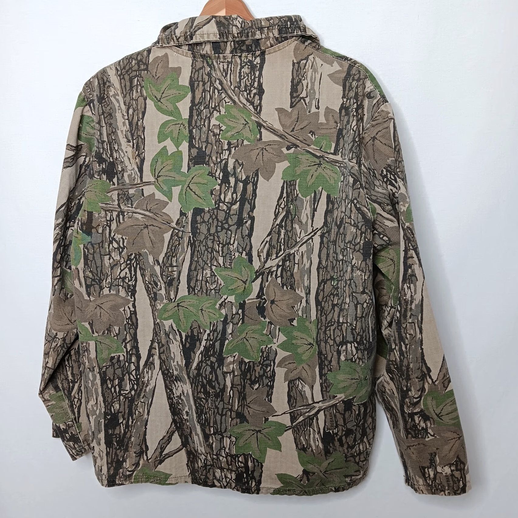 Bark VINTAGE Patriot Industries Jacket M Tree Bark Camo Hunt USA Distressed Hunting Lightweight Softshell Camouflage Men Size M Brown Green Shirt Jacket? Size US M / EU 48-50 / 2 - 3 Thumbnail