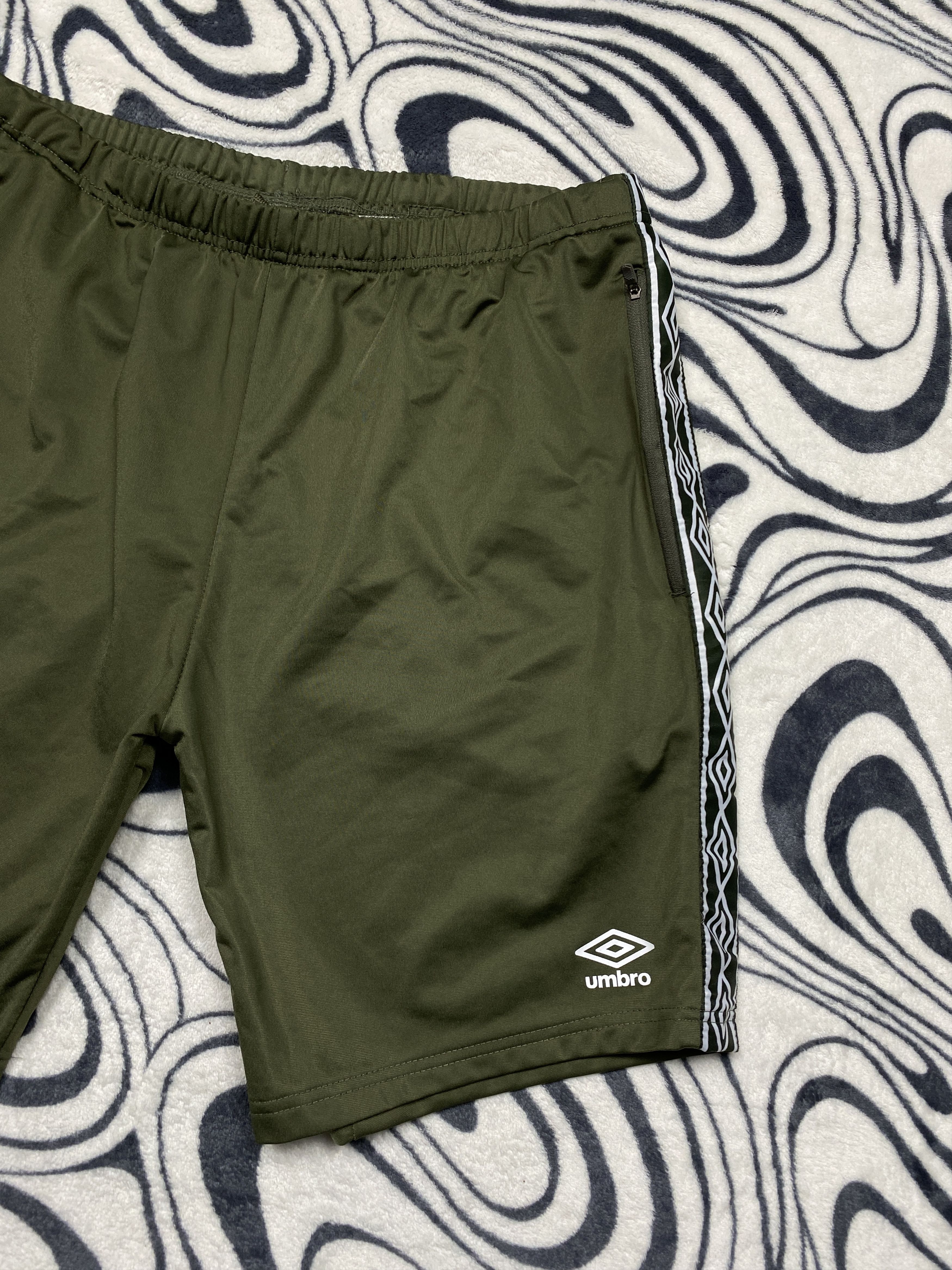 Umbro Umbro Mens Shorts Size US 38 / EU 54 - 2 Thumbnail