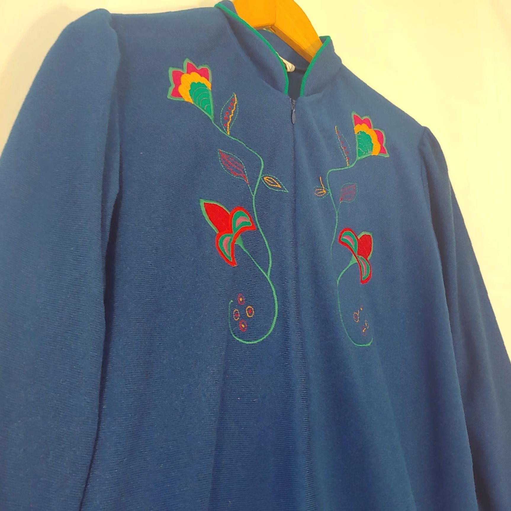 Vintage VINTAGE Appel Robe Kimono Women's Large Royal Blue Embroidered Floral Zip 70s Retro Long Sleeve Size ONE SIZE - 3 Thumbnail