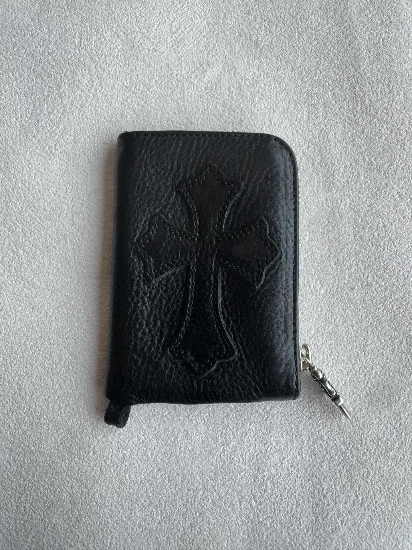 Chrome Hearts Chrome Hearts Cross Leather Sword Zip Coin Purse Size ONE SIZE - 1 Thumbnail