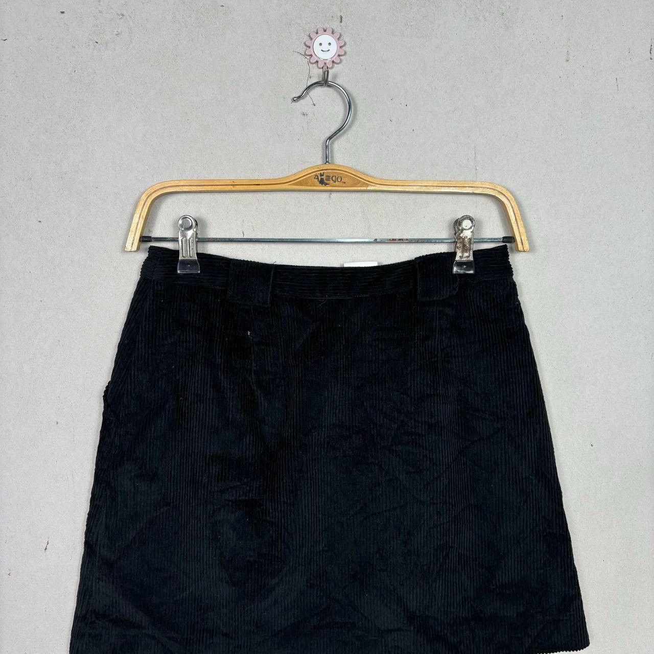 agnes b. Agnes B. France Corduroy Black Skirt Size 28" / US 6 / IT 42 - 4 Thumbnail