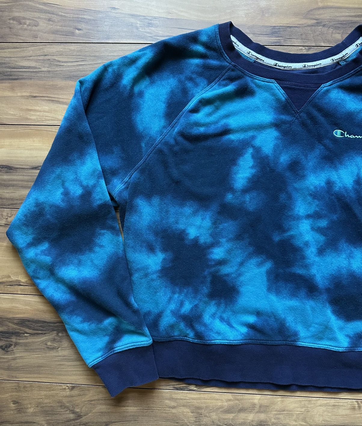 Champion Champion blue tie dye crewneck Size US XS / EU 42 / 0 - 2 Thumbnail