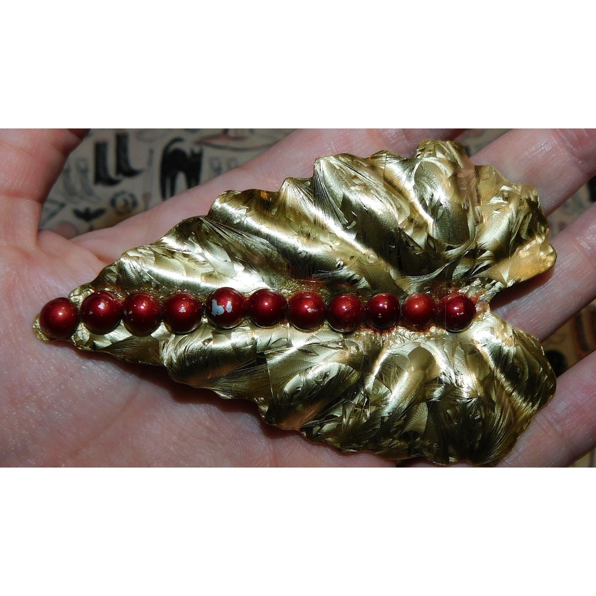 Other Vintage Christmas Holiday Leaf Brooch With Red Accents Size ONE SIZE - 1 Thumbnail