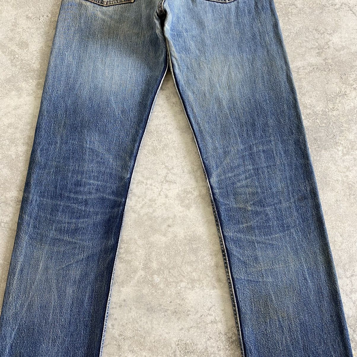 Levi's Vintage 90’s Levis 501 Faded Blue Dirty Denim Jeans Size US 29 - 16 Thumbnail