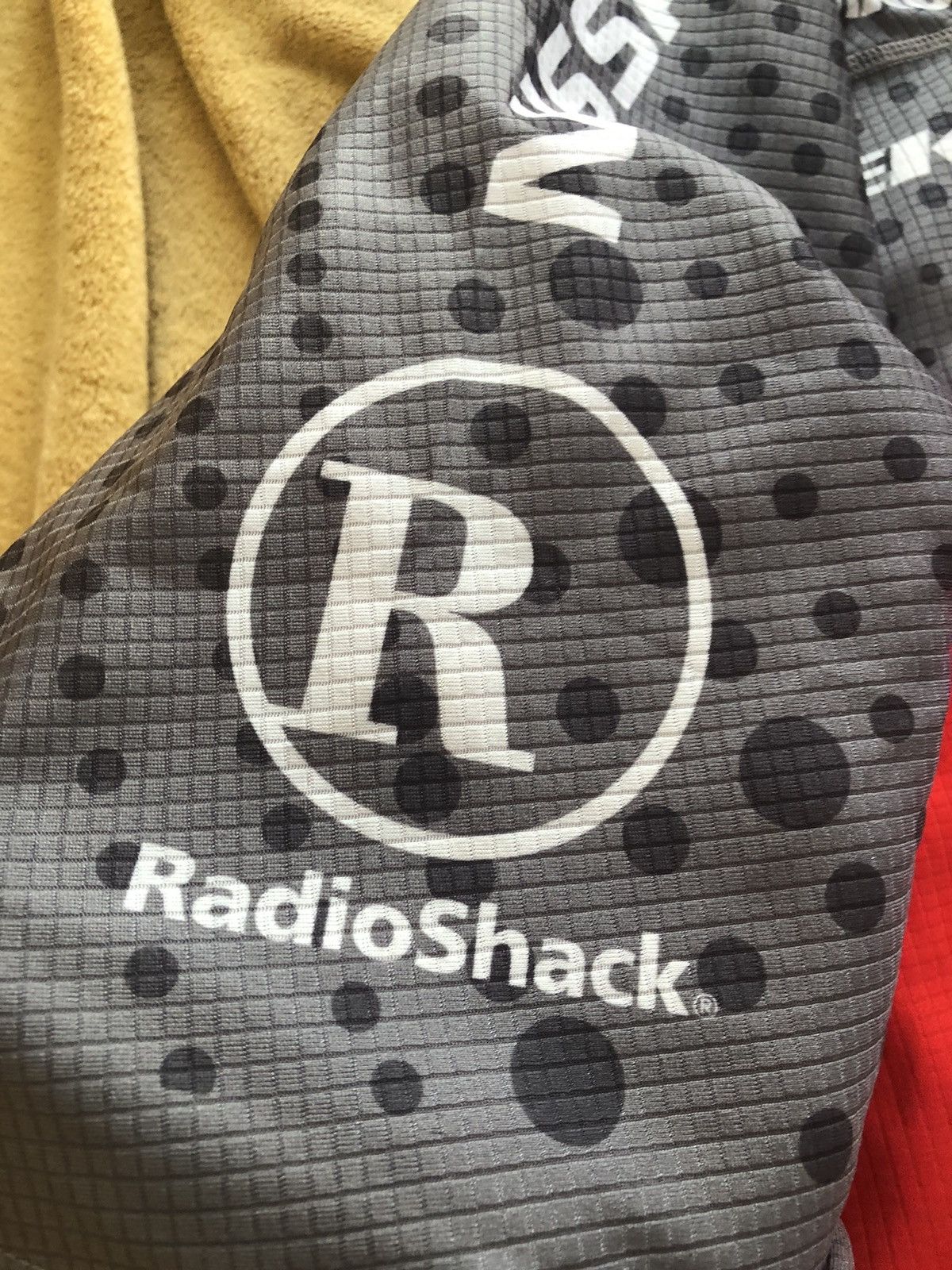 Vintage RADIOSHACK CYCLING VINTAGE LANCE ARMSTRONG CYCLING JERSEY Size US L / EU 52-54 / 3 - 7 Thumbnail