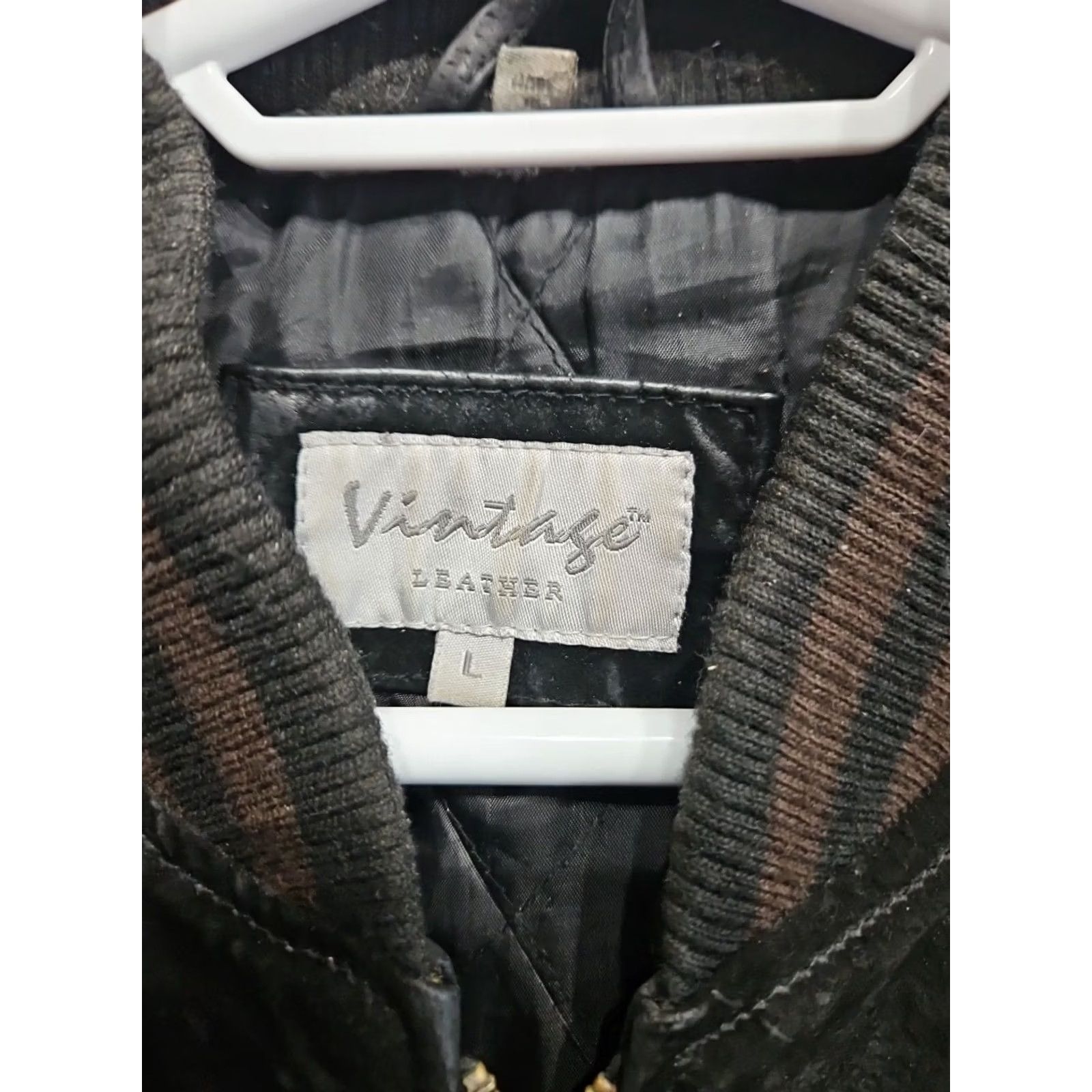 Vintage VINTAGE John Deere Leather Suede Letterman Varstiy Jacket Mens L Brown Leather Full Zip Farm Trucker Style 90s-Model Mens Size US L / EU 52-54 / 3 - 5 Thumbnail