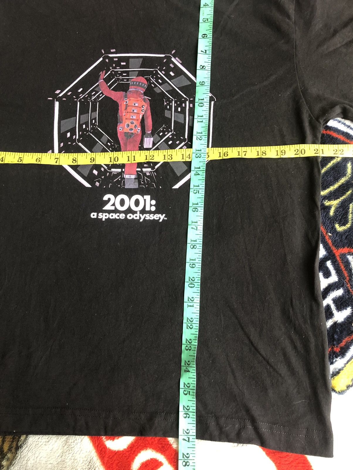 Sci-Fi Fantasy Vtg 2001: A Space Odessey Stanley Kubrick Science Film Tee Size US M / EU 48-50 / 2 - 7 Thumbnail