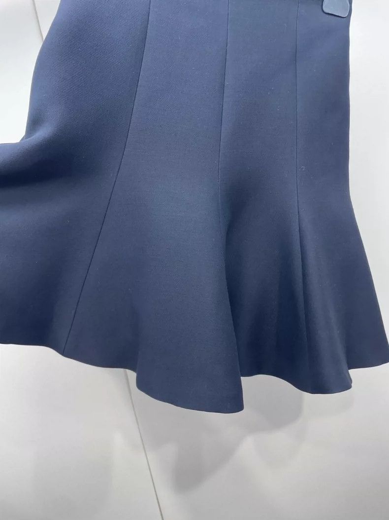 Dior Dior Tibetan black wool blend fishtail skirt 2504-Nextarrow Size 25" / US 0 / IT 36 - 3 Thumbnail