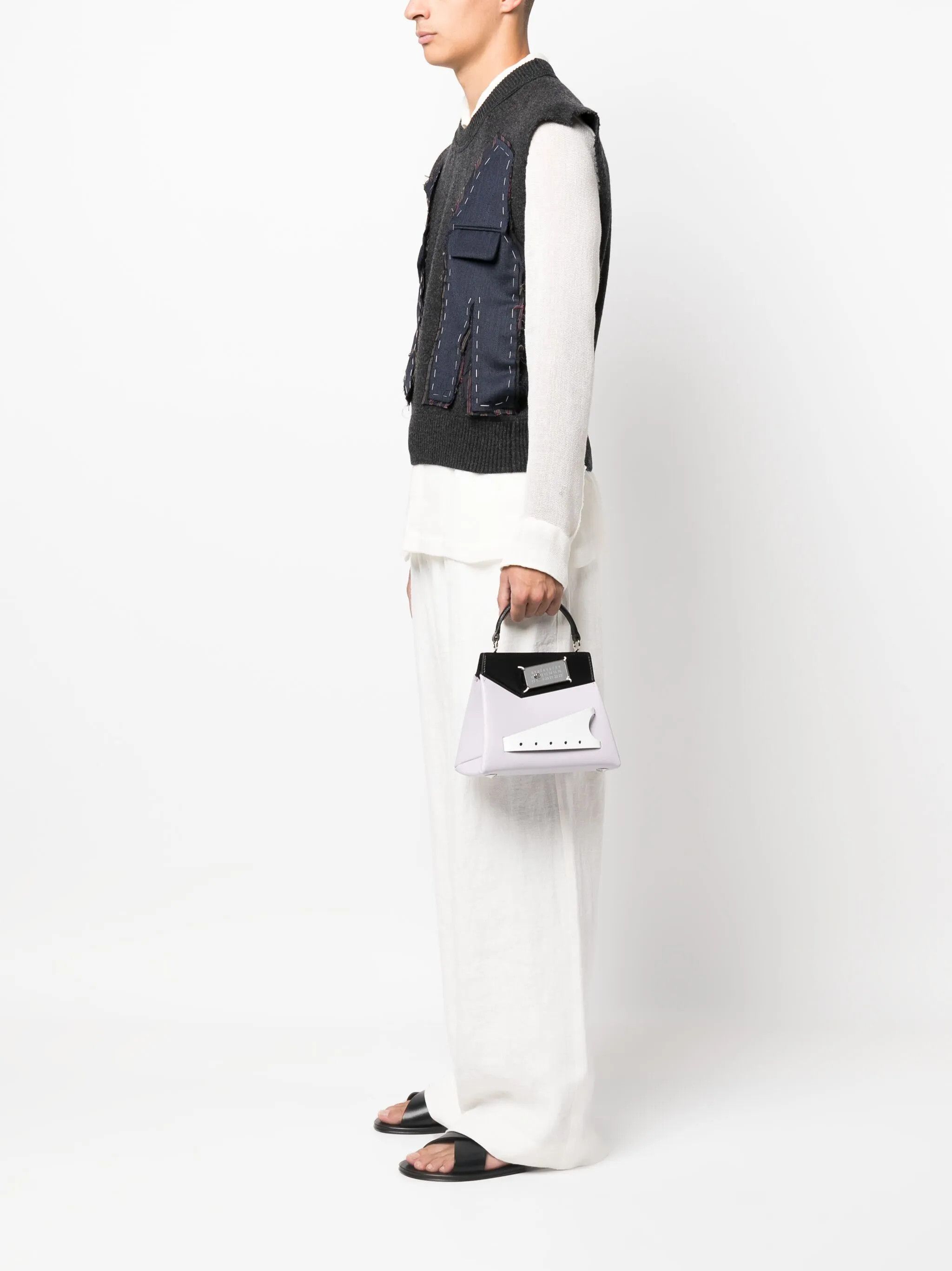 Maison Margiela oc11z0325 Size: OS / Tote Bag in White/Black Size ONE SIZE - 3 Thumbnail