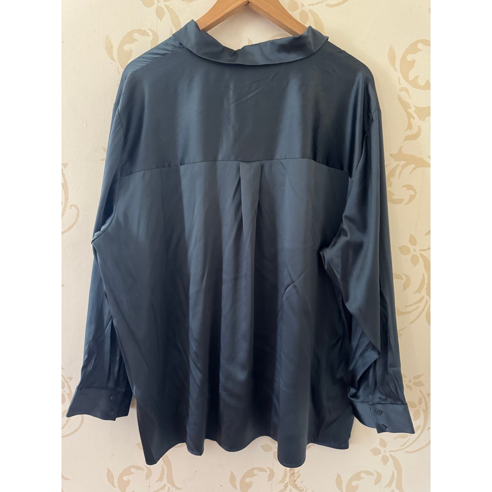 Eileen Fisher Ladies 2X Eileen Fisher 100% Silk Blue Beautiful Shirt Size L / US 10 / IT 46 - 3 Thumbnail