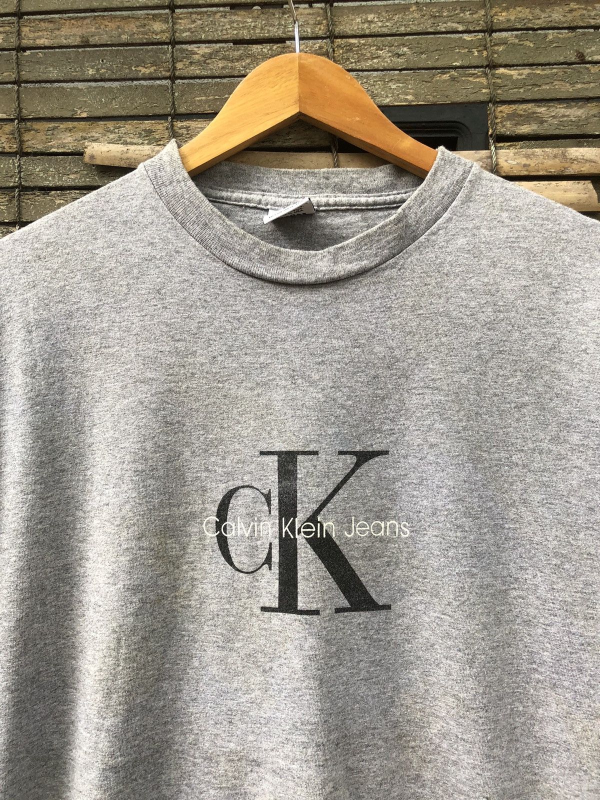 Calvin Klein × Vintage Vintage 90s Baggy Calvin Klein Jeans Centre Logo Tee Size US XL / EU 56 / 4 - 2 Thumbnail
