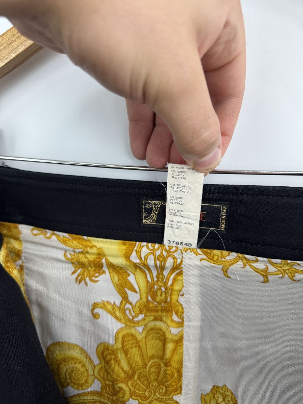 Versace 🇮🇹 Vintage 90s Versace Gold Baroque Barocco Print Skirt Retro Size 30" / US 8 / IT 44 - 9 Thumbnail