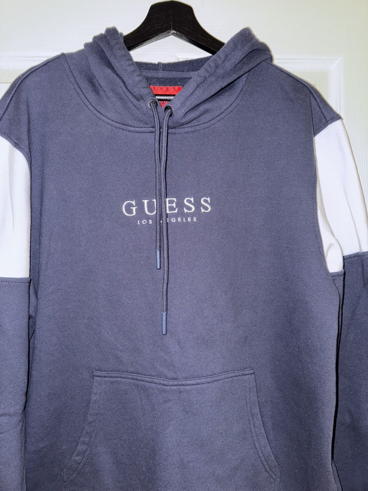 Guess Two Tone Guess Hoodie Size US L / EU 52-54 / 3 - 1 Thumbnail