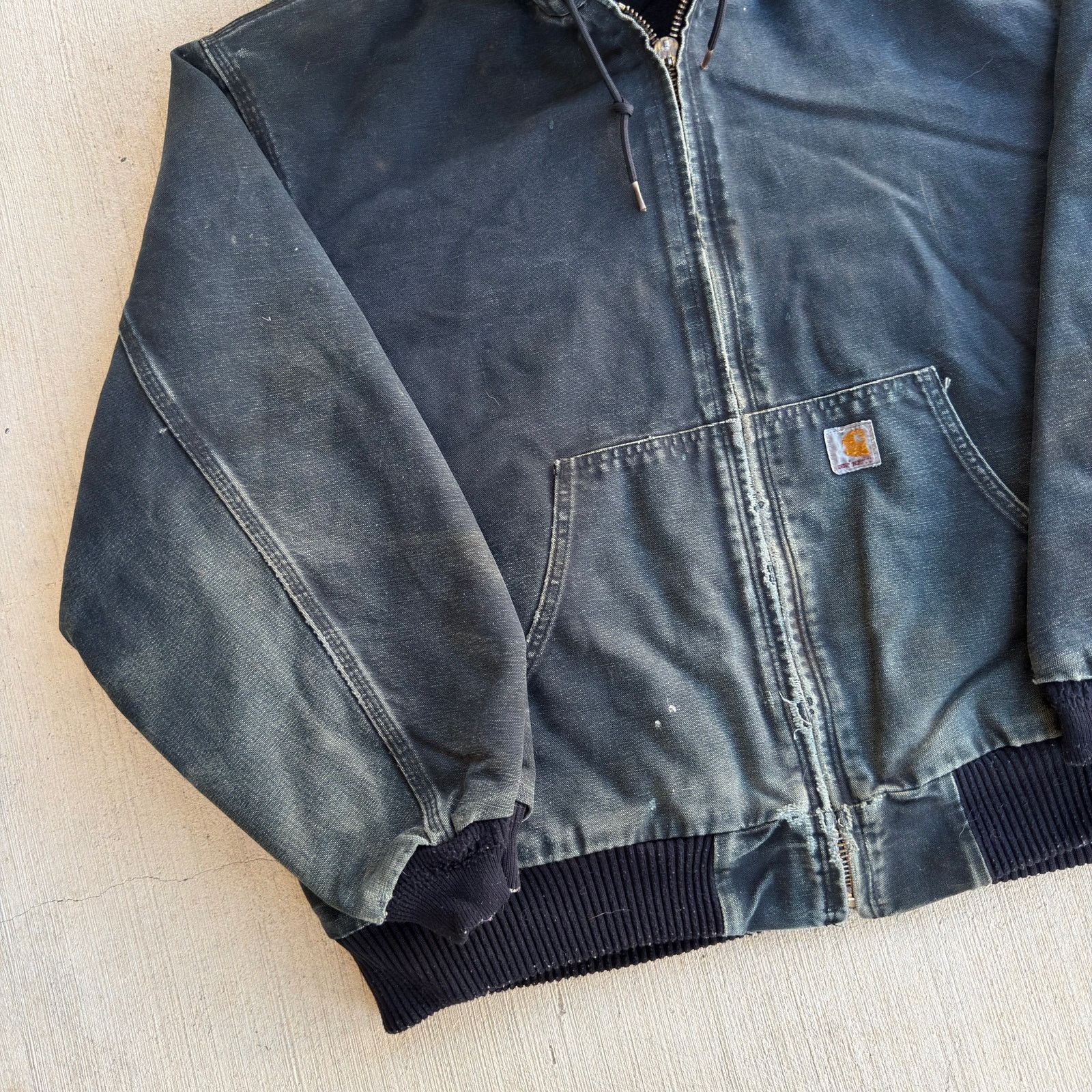 Carhartt × Vintage Carhartt J140 faded black hooded work wear jacket Size US XXL / EU 58 / 5 - 2 Thumbnail