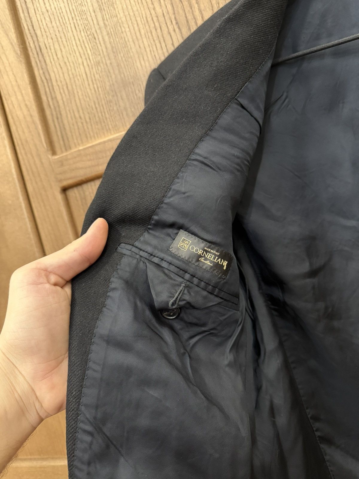 Corneliani Corneliani Pure Cashmere Black Blazer Two Button Size 40R - 10 Thumbnail