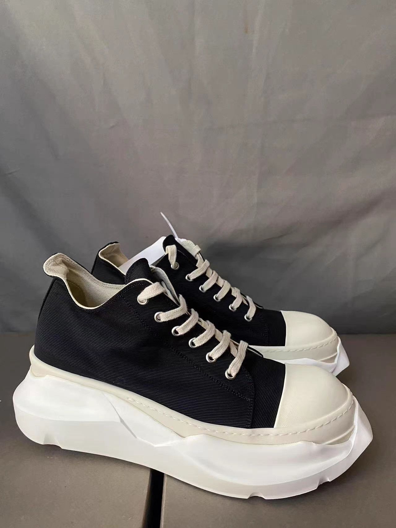 Rick Owens Rick Owens Tank Sole Low Top Jumbo Lace Size US 9 / EU 42 - 4 Thumbnail
