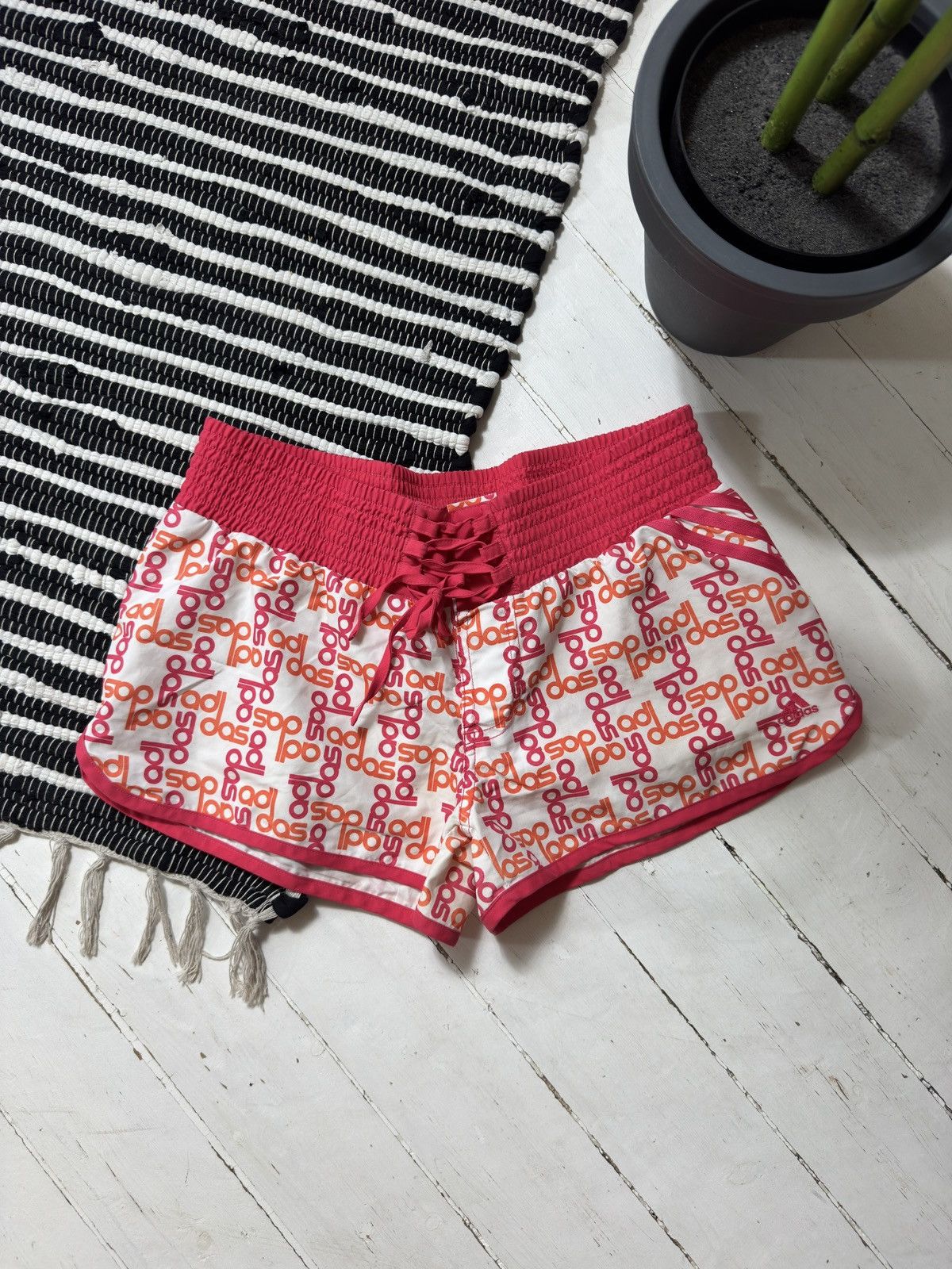 Adidas VINTAGE ADIDAS MONOGRAM MINI SHORTS Size 28" / US 6 / IT 42 - 1 Thumbnail